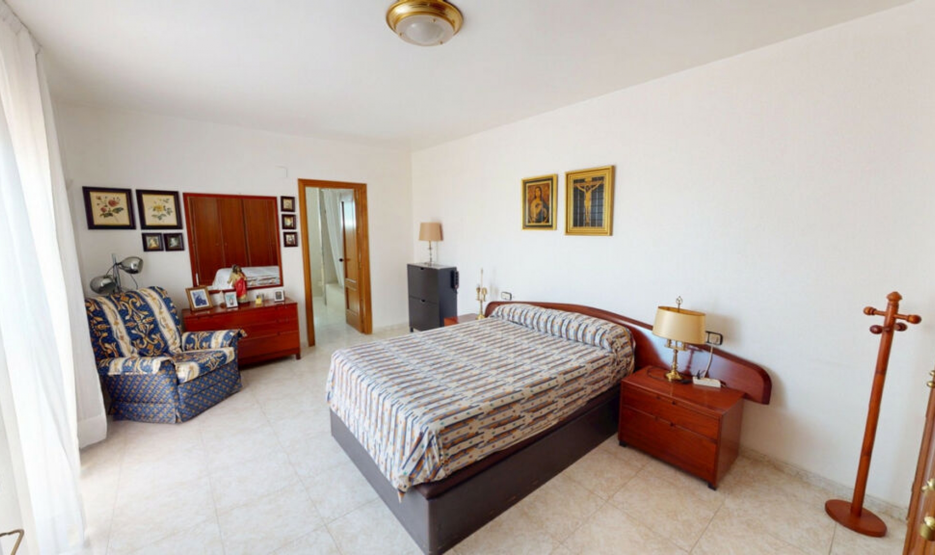 Resale - House -
Chilches