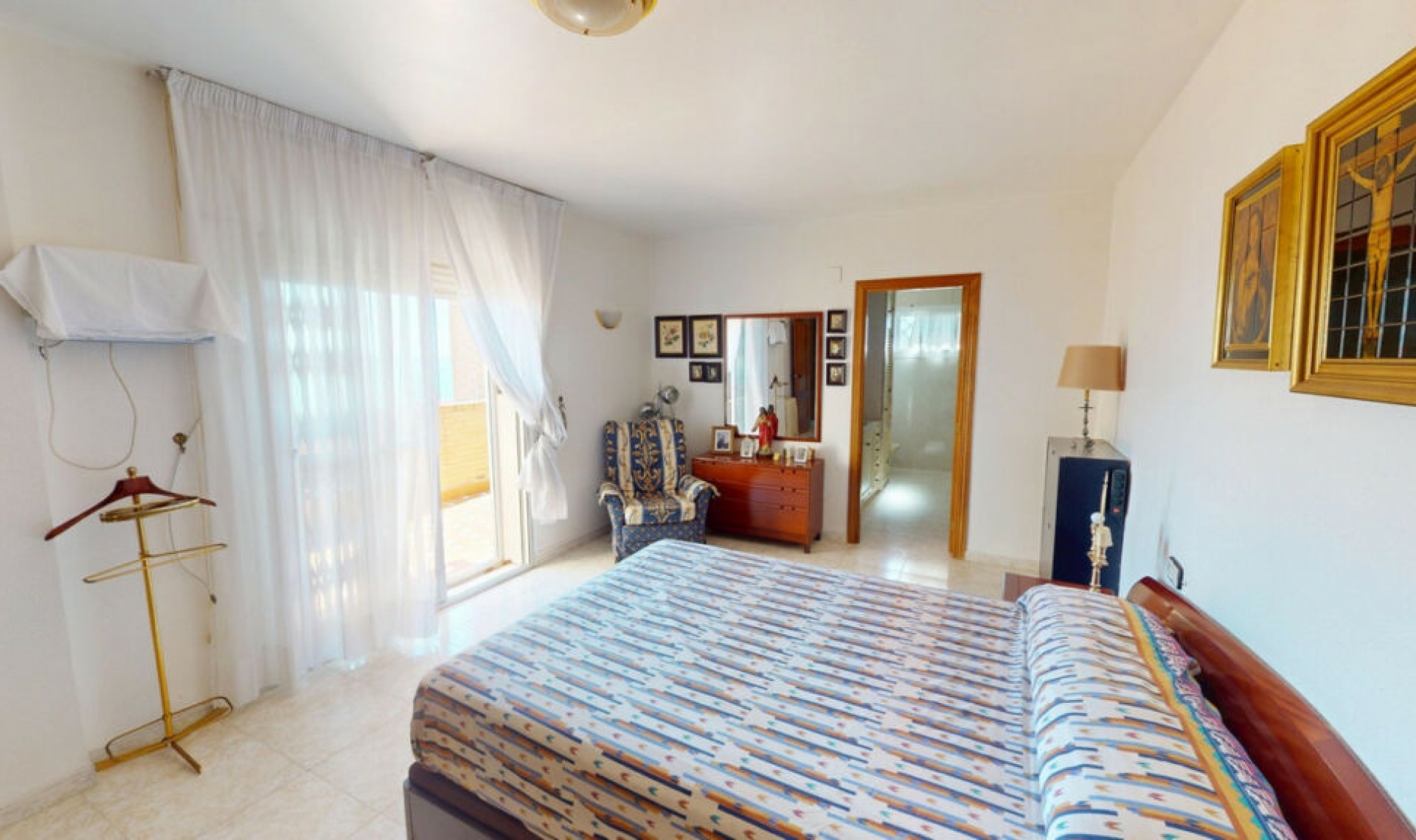 Resale - House -
Chilches