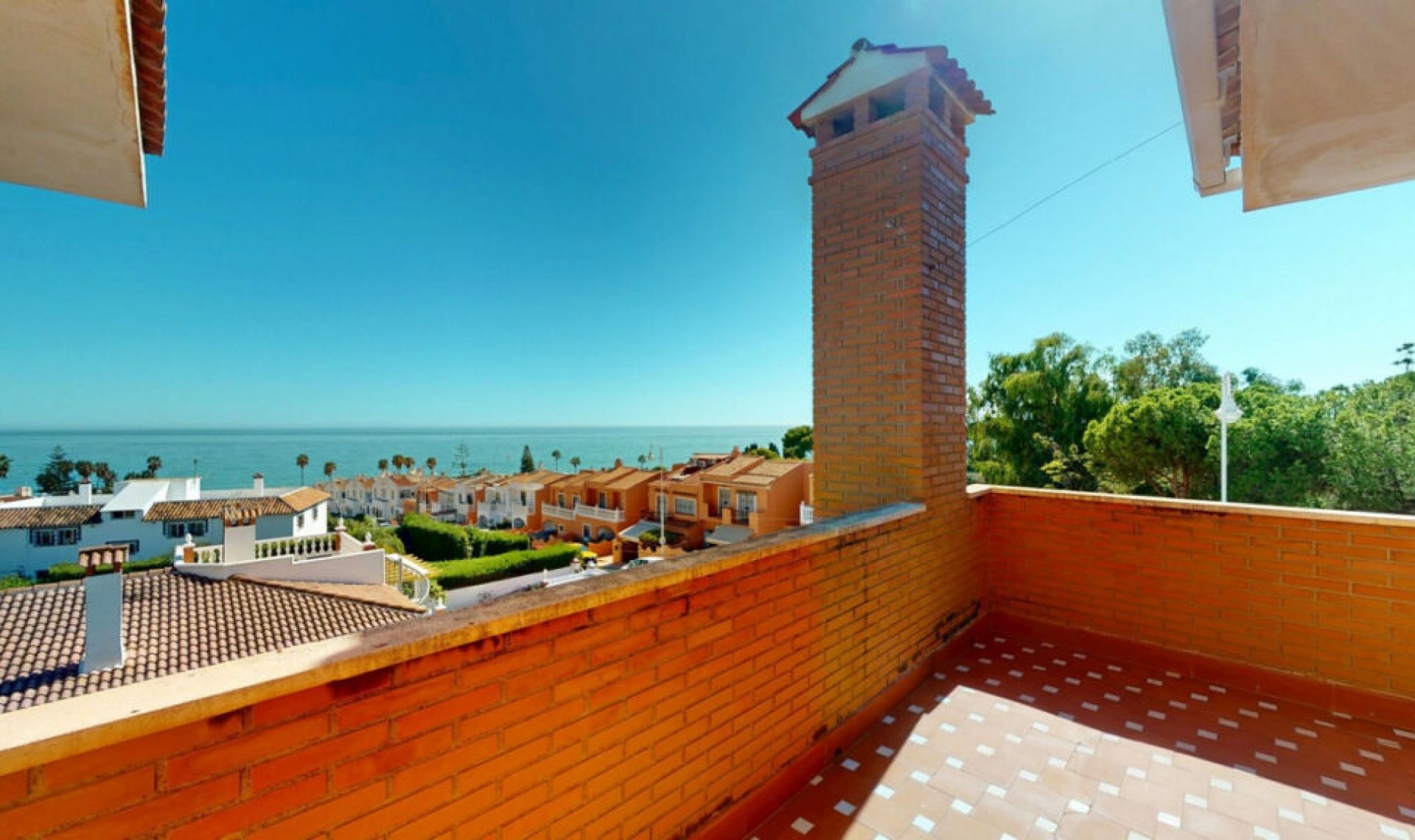 Resale - House -
Chilches