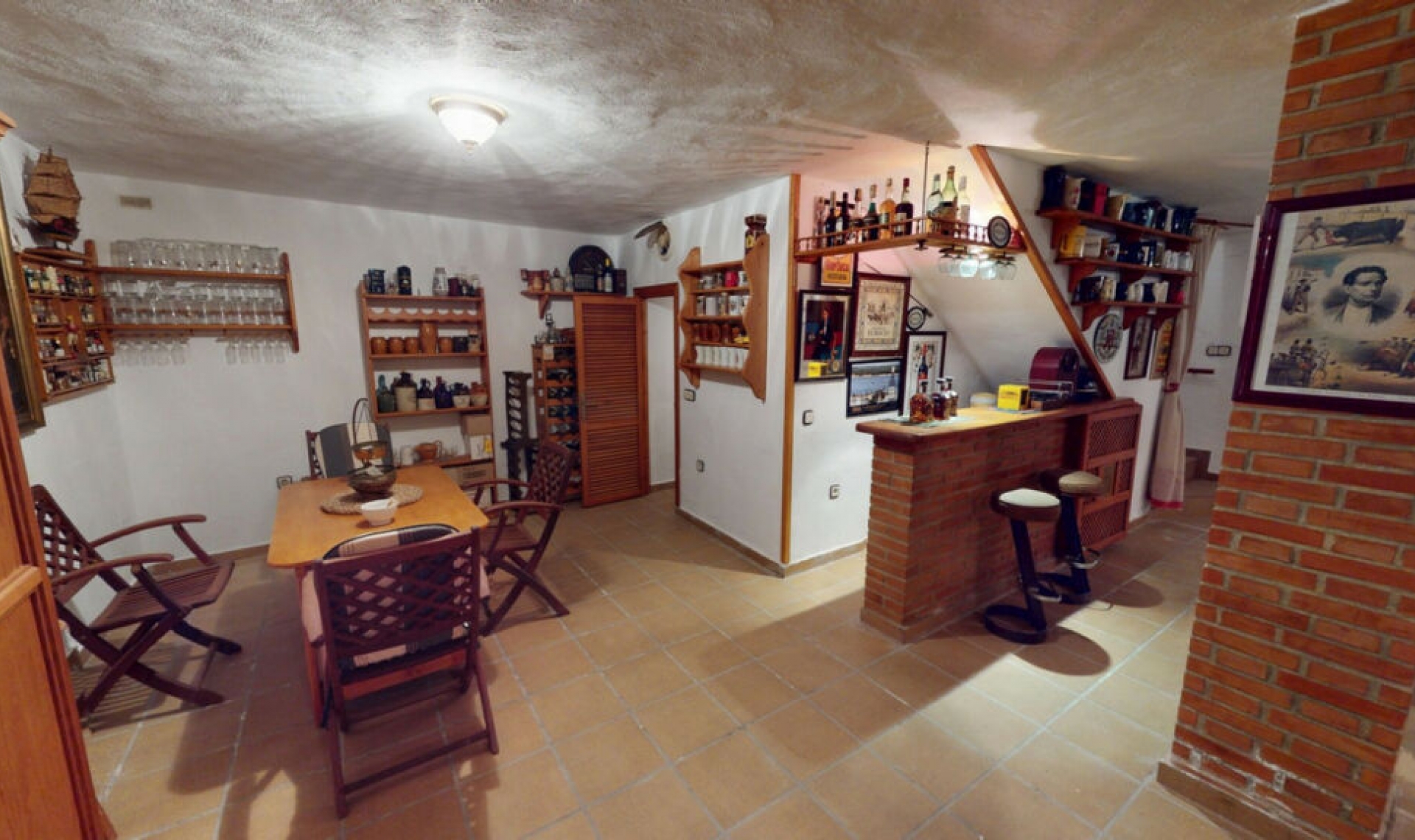 Resale - House -
Chilches