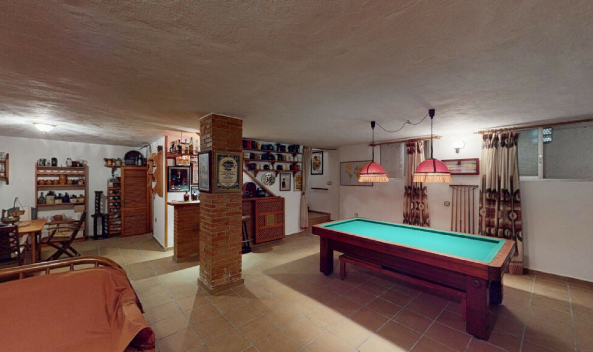 Resale - House -
Chilches