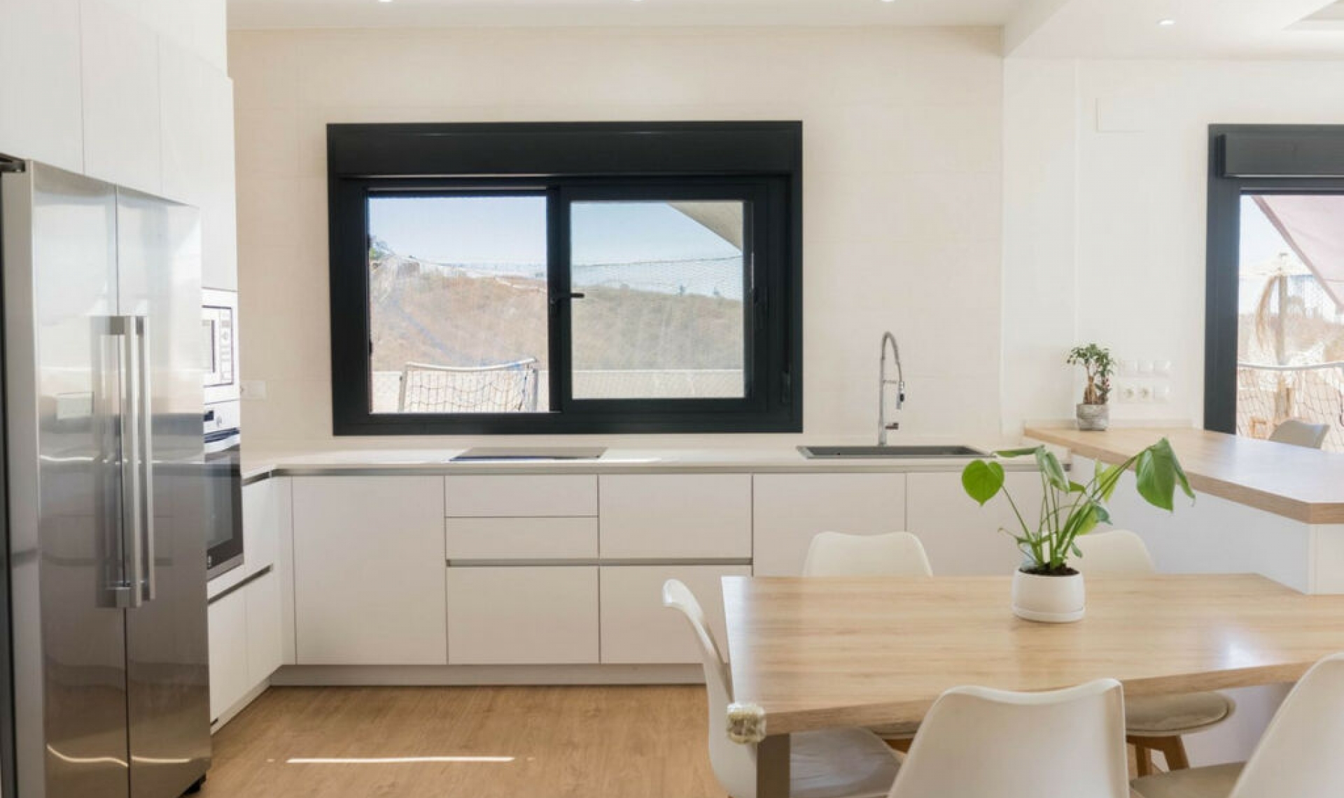 Resale - House -
Chilches