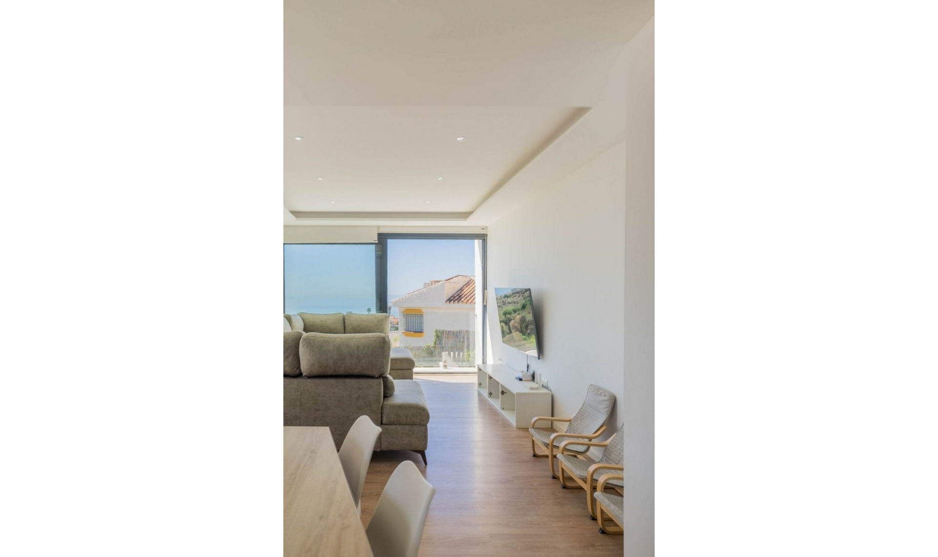 Resale - House -
Chilches