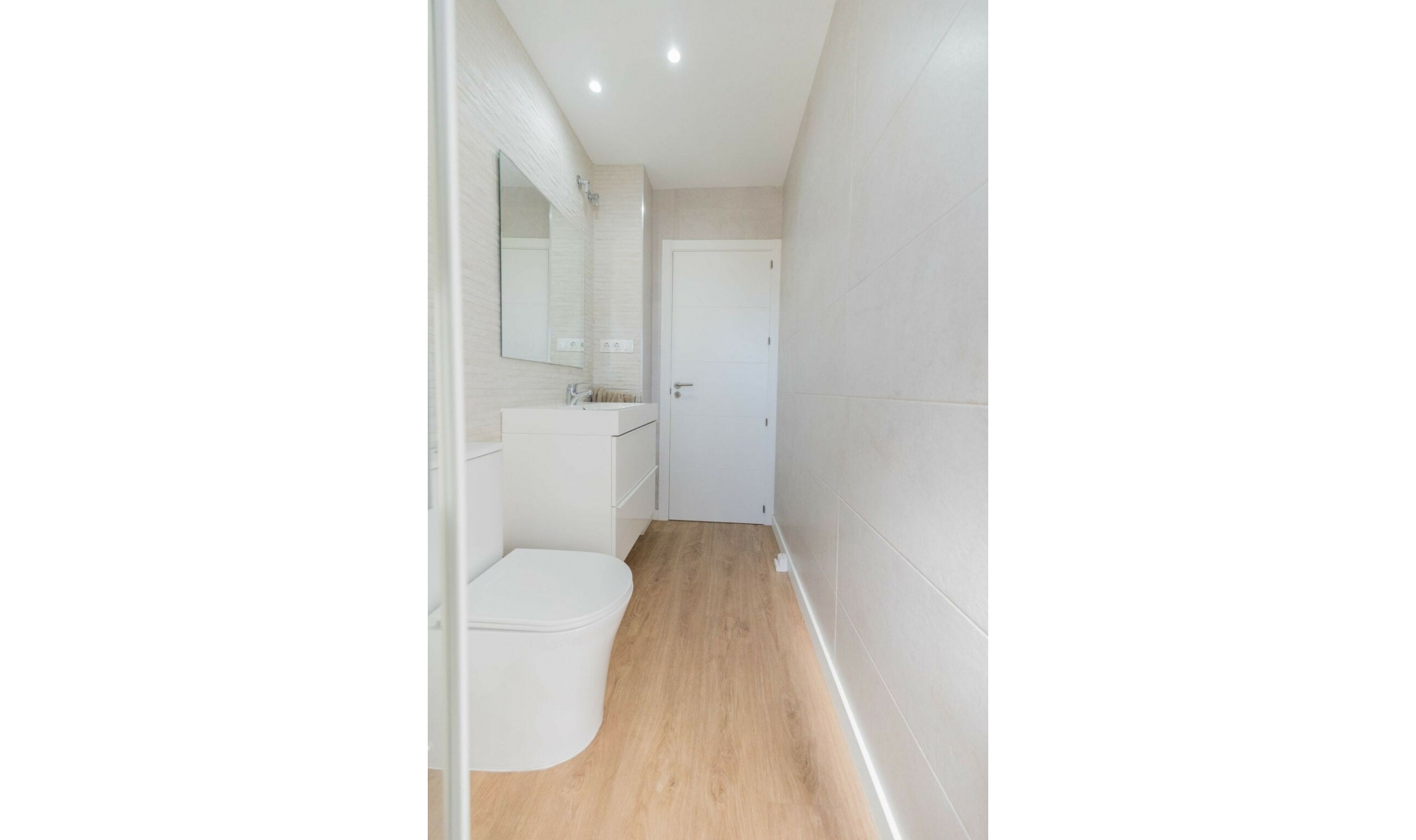 Resale - House -
Chilches