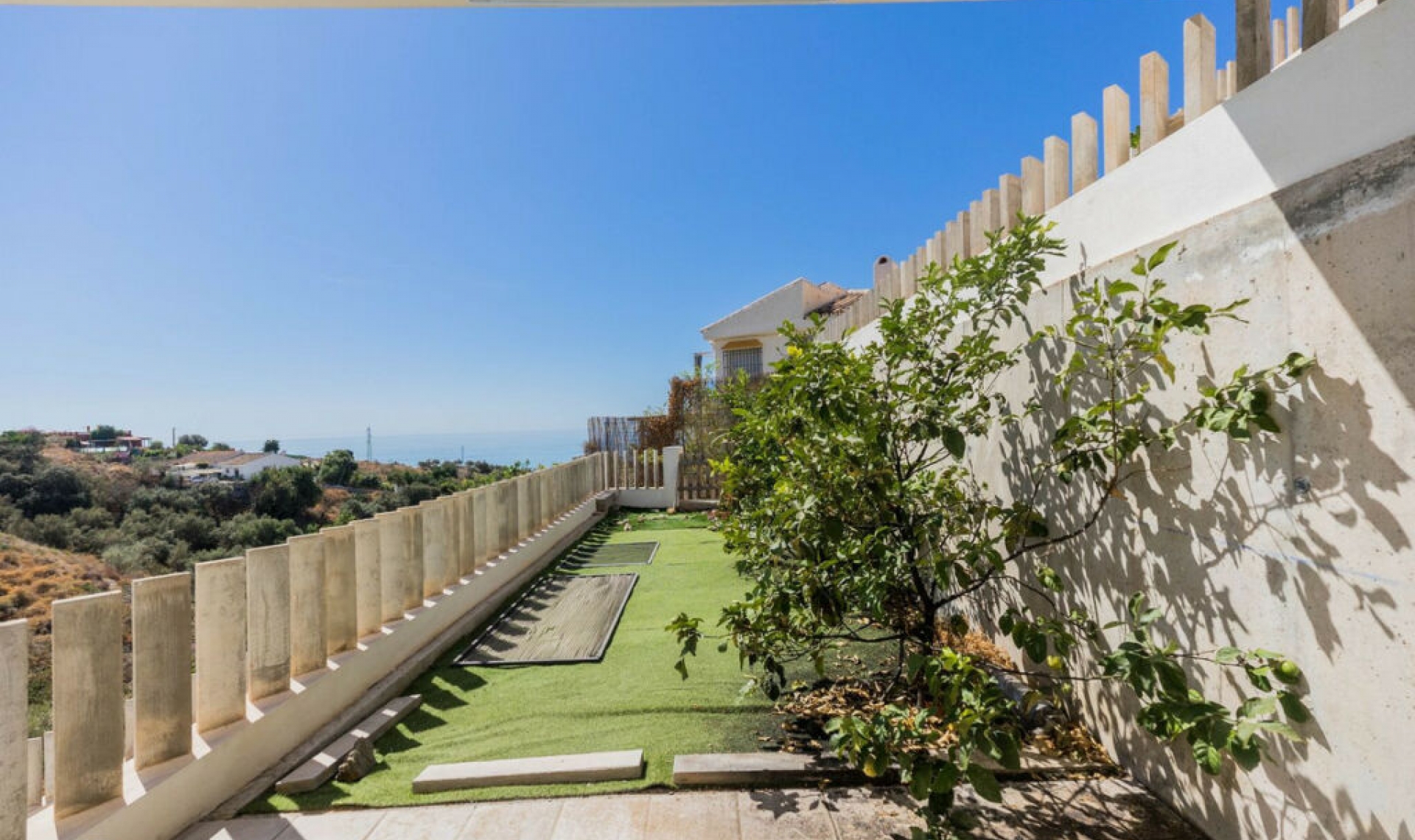 Resale - House -
Chilches