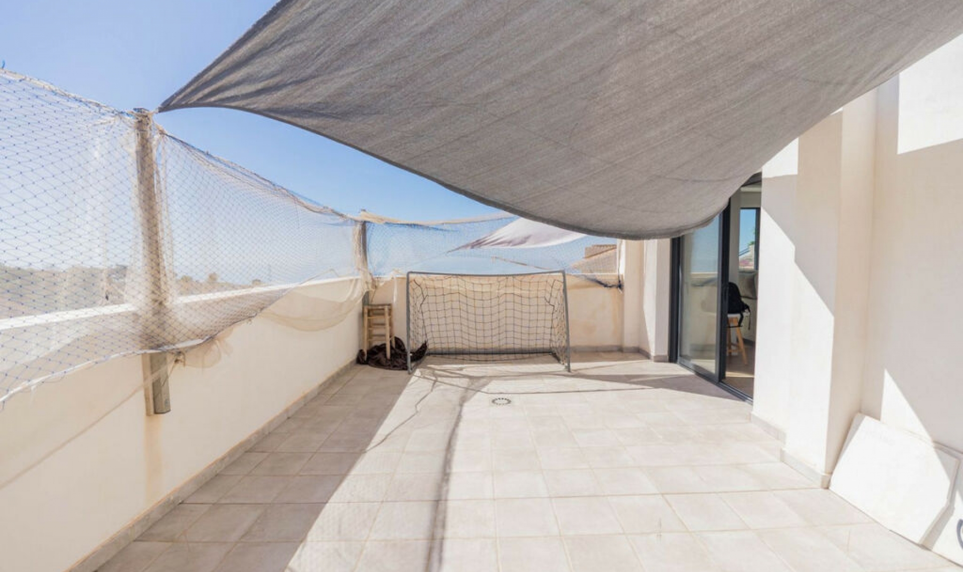 Resale - House -
Chilches
