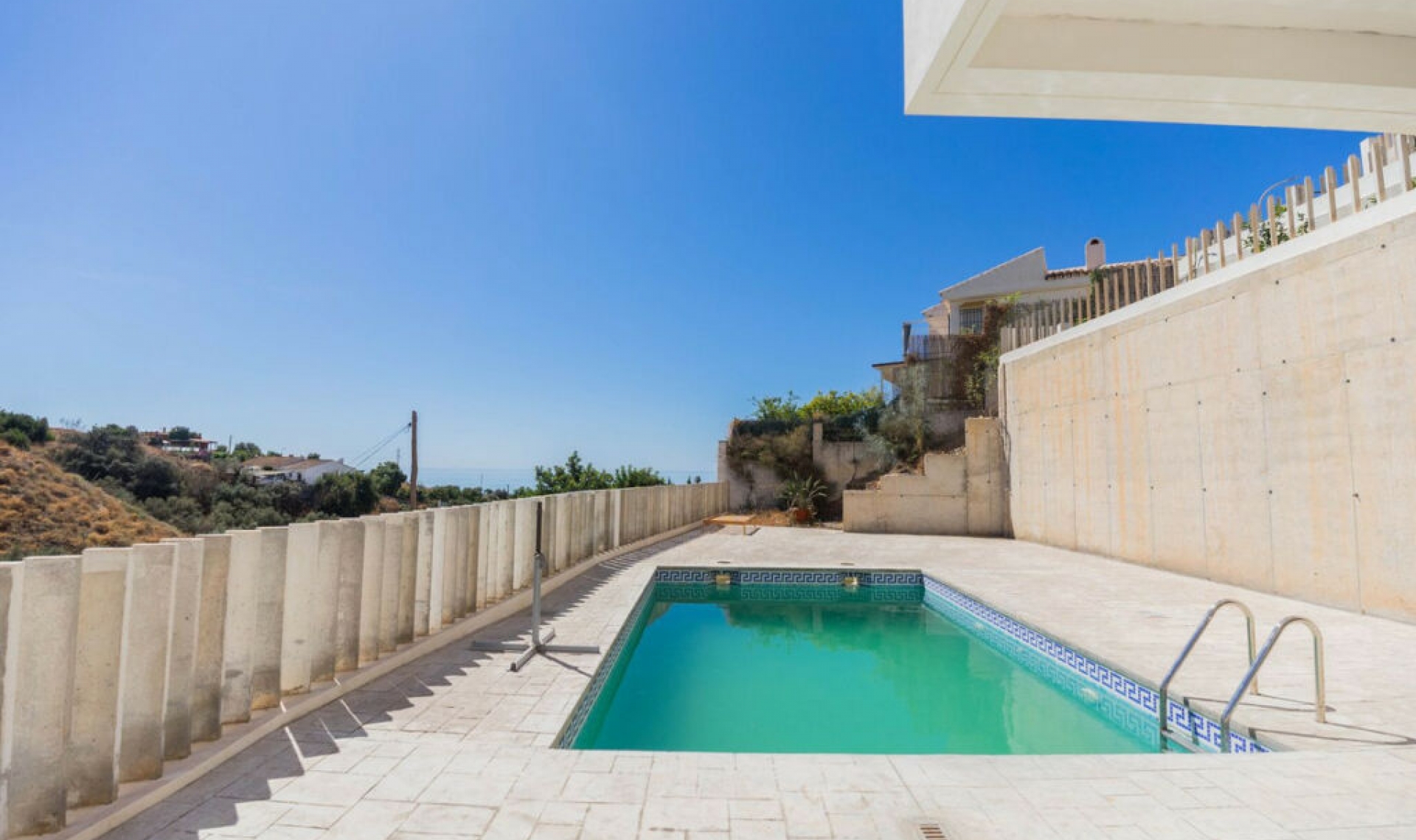 Resale - House -
Chilches