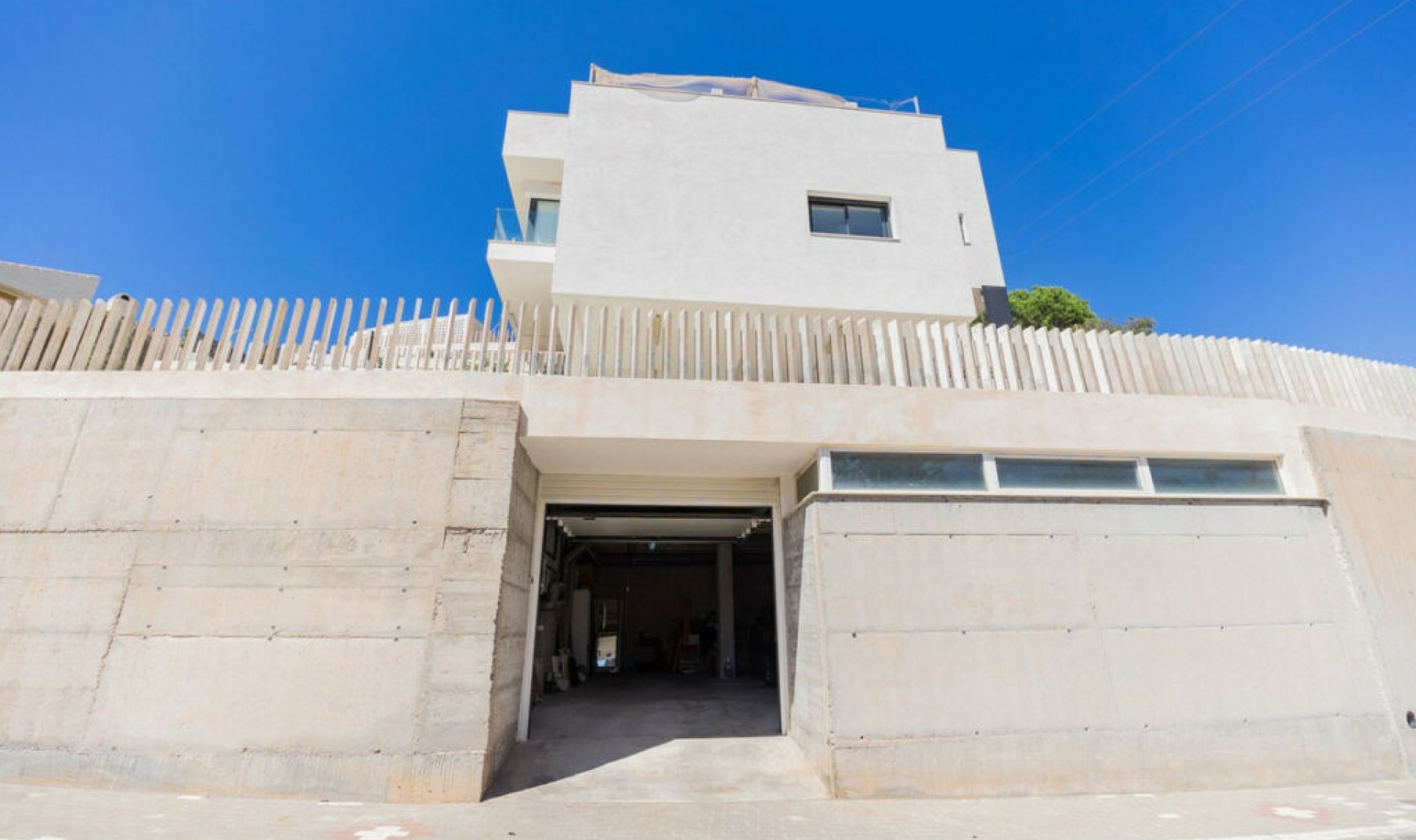 Resale - House -
Chilches