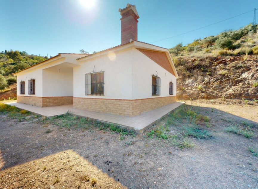 Resale - House -
Colmenar