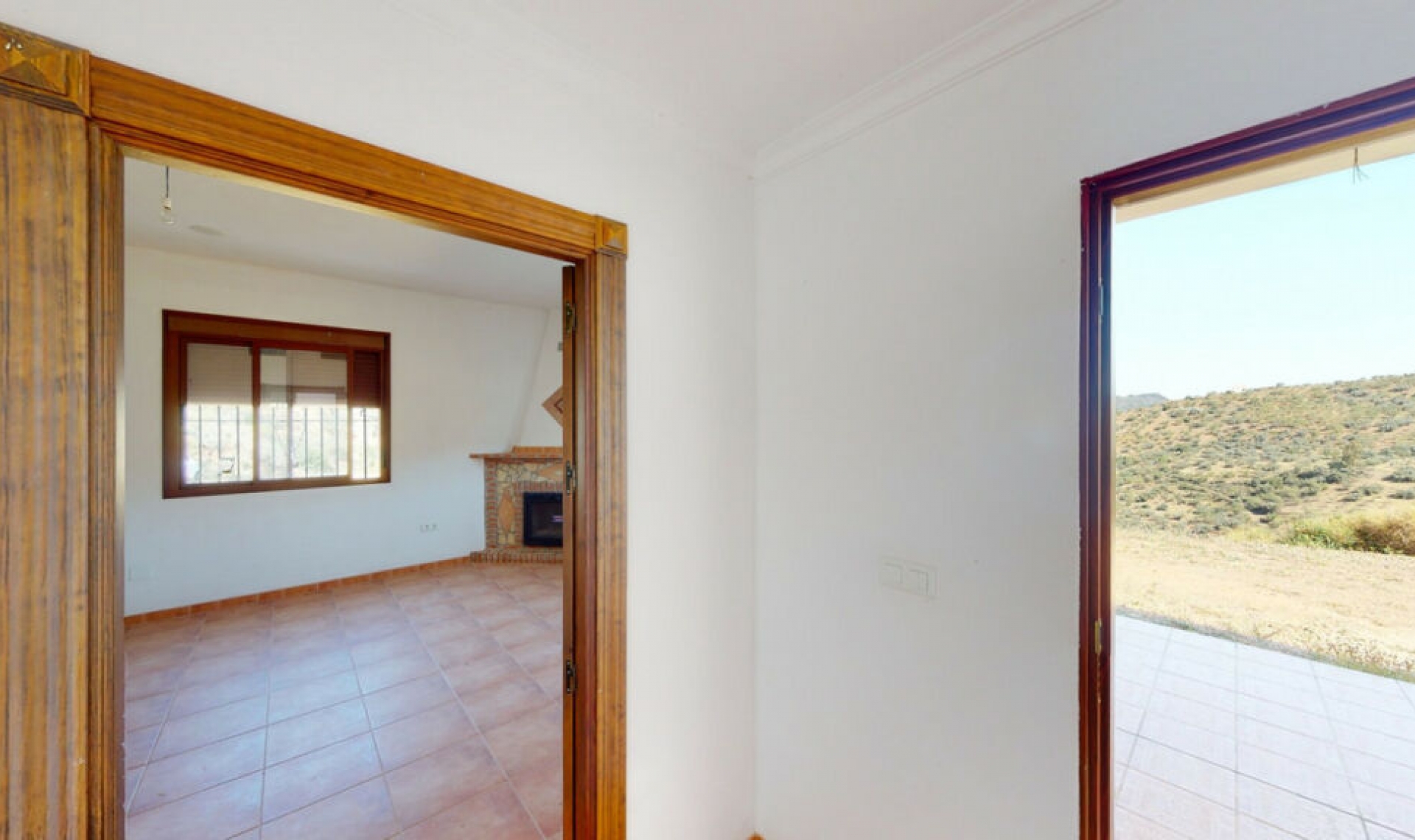 Resale - House -
Colmenar