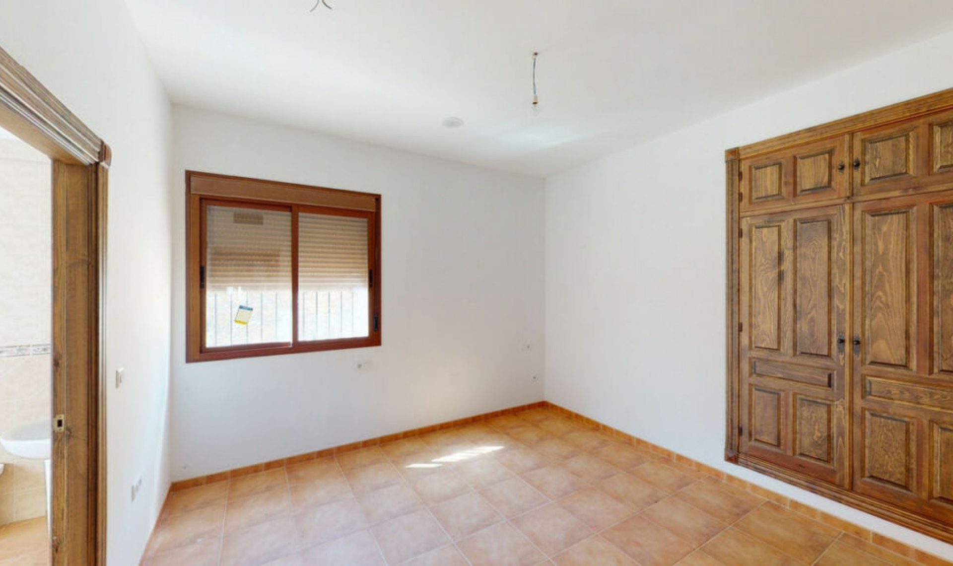 Resale - House -
Colmenar