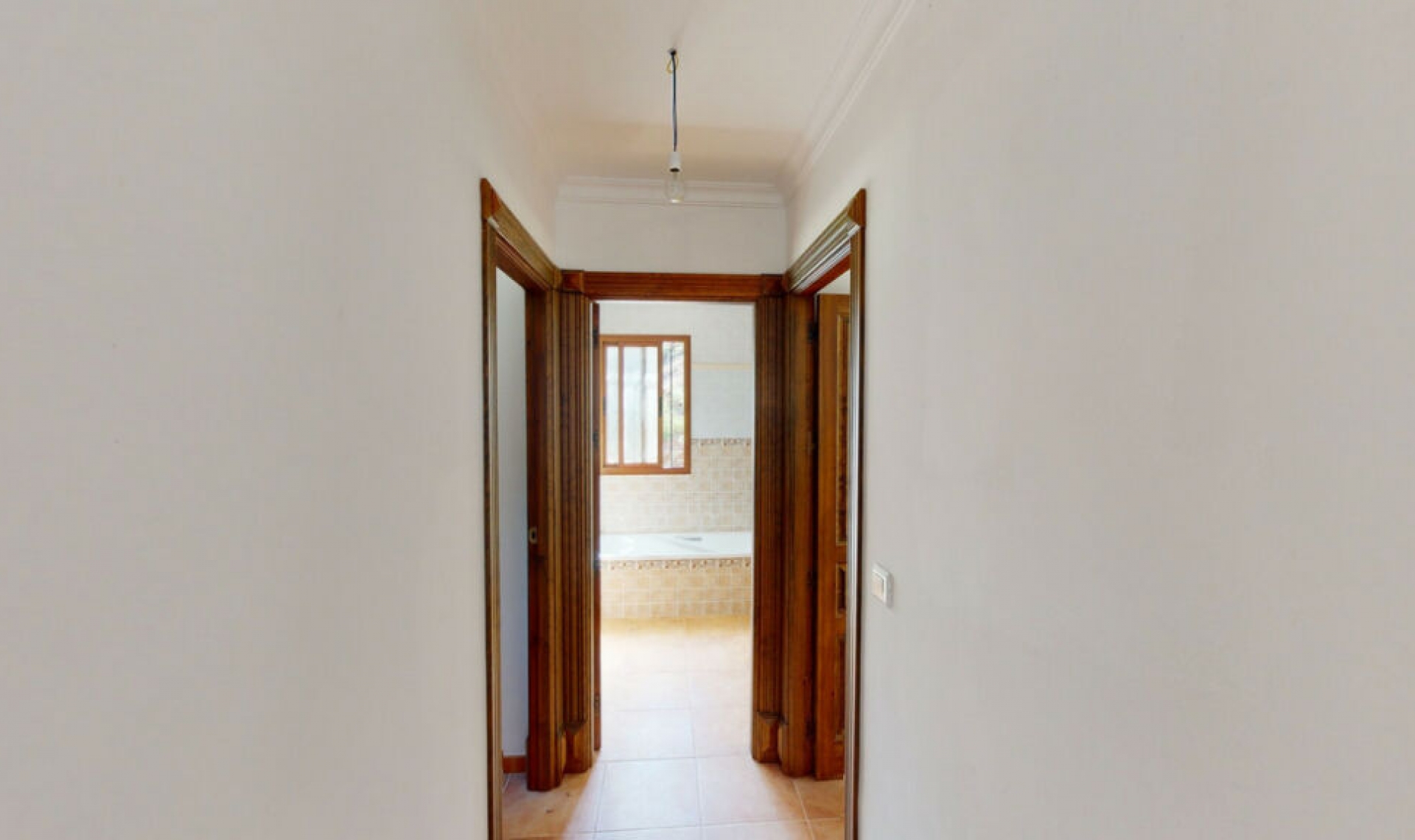 Resale - House -
Colmenar