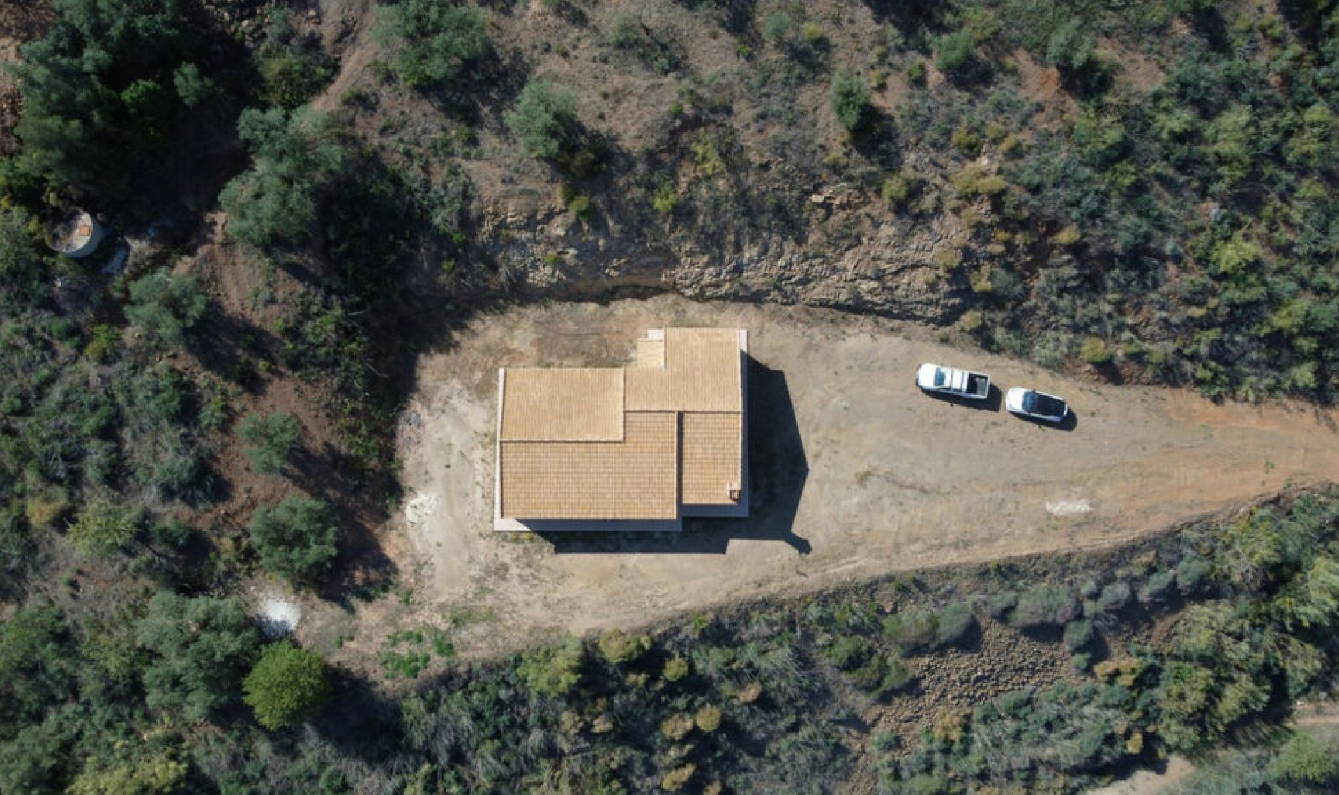 Resale - House -
Colmenar