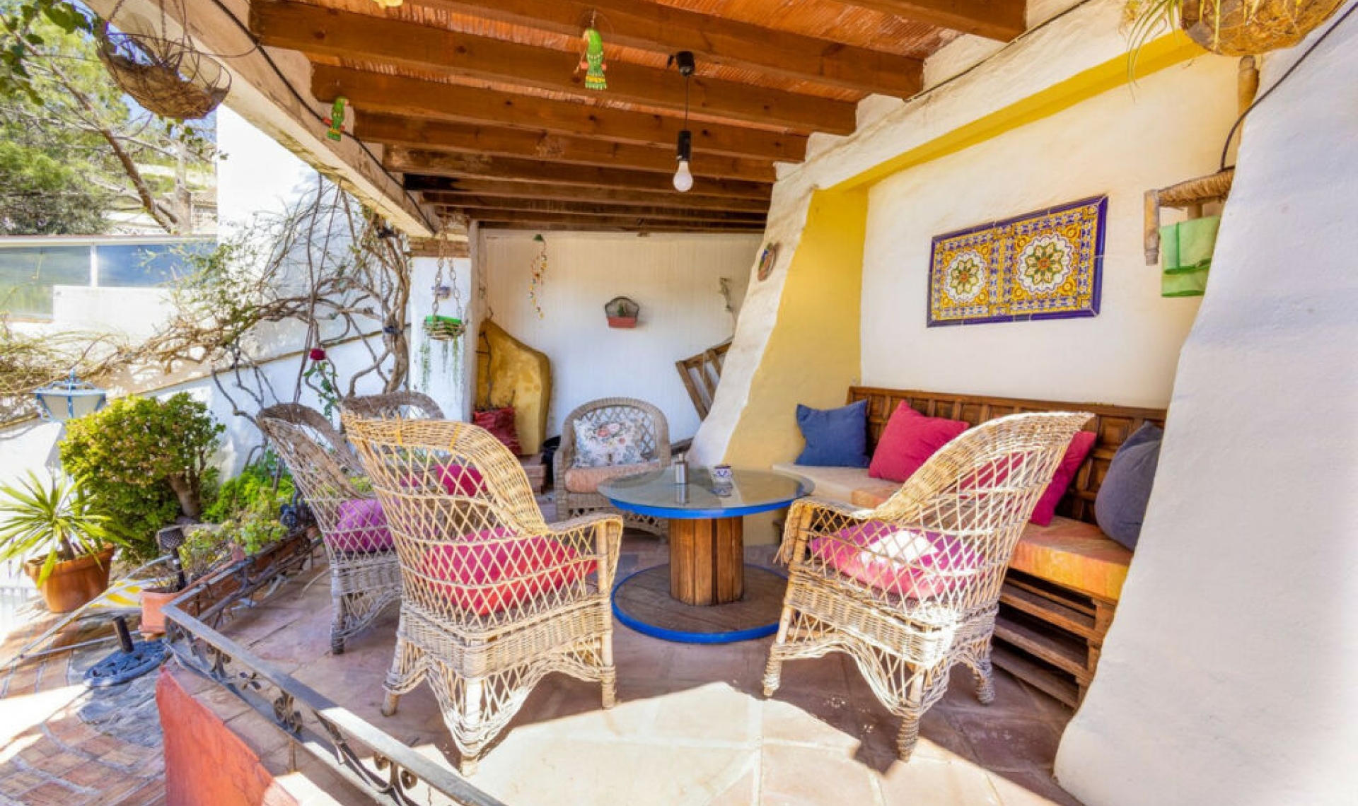 Resale - House -
Comares