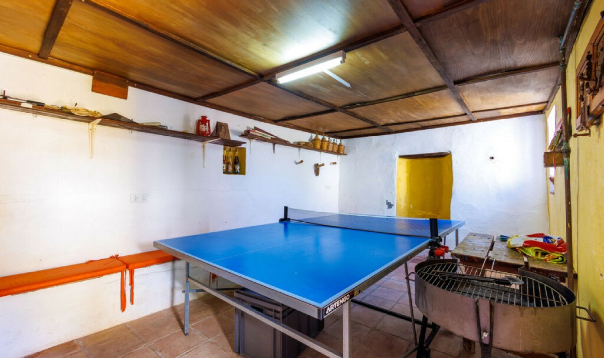 Resale - House -
Comares