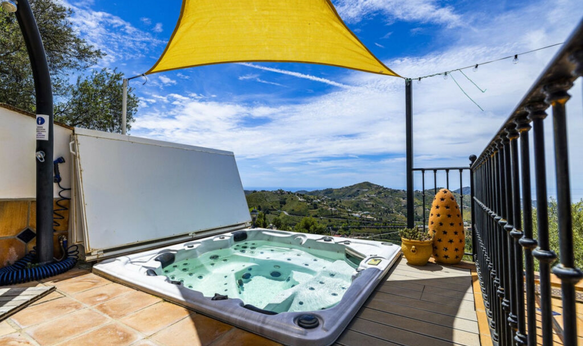 Resale - House -
Cómpeta