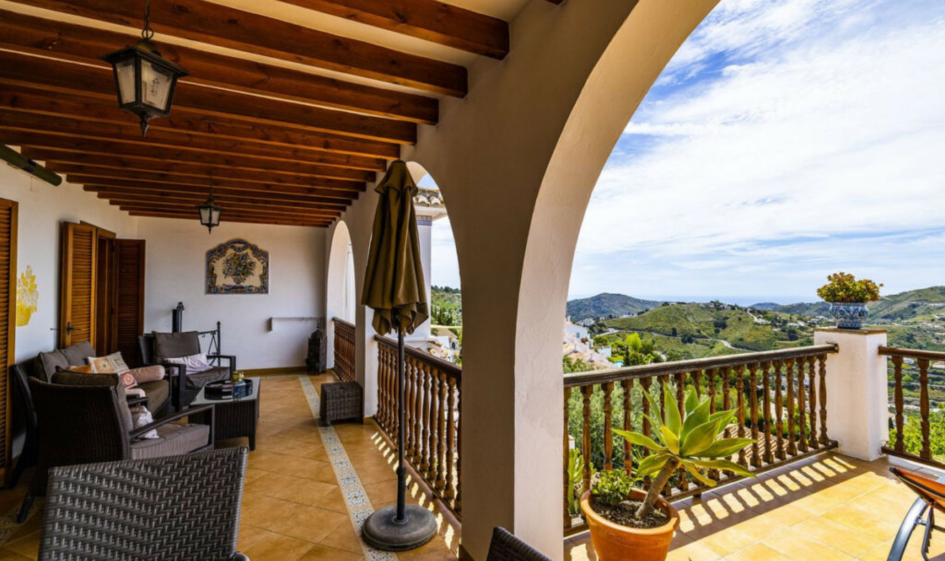 Resale - House -
Cómpeta