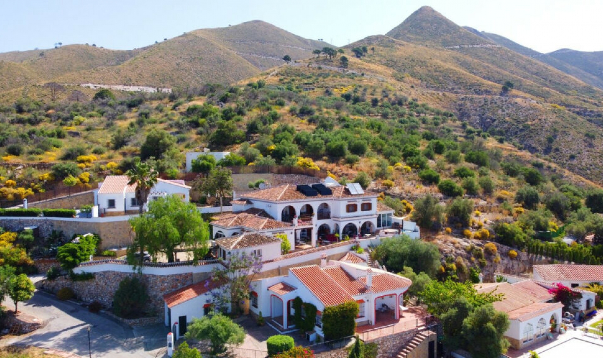 Resale - House -
Cómpeta