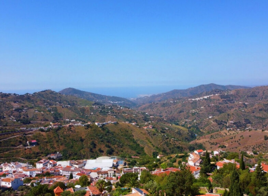 Resale - House -
Cómpeta