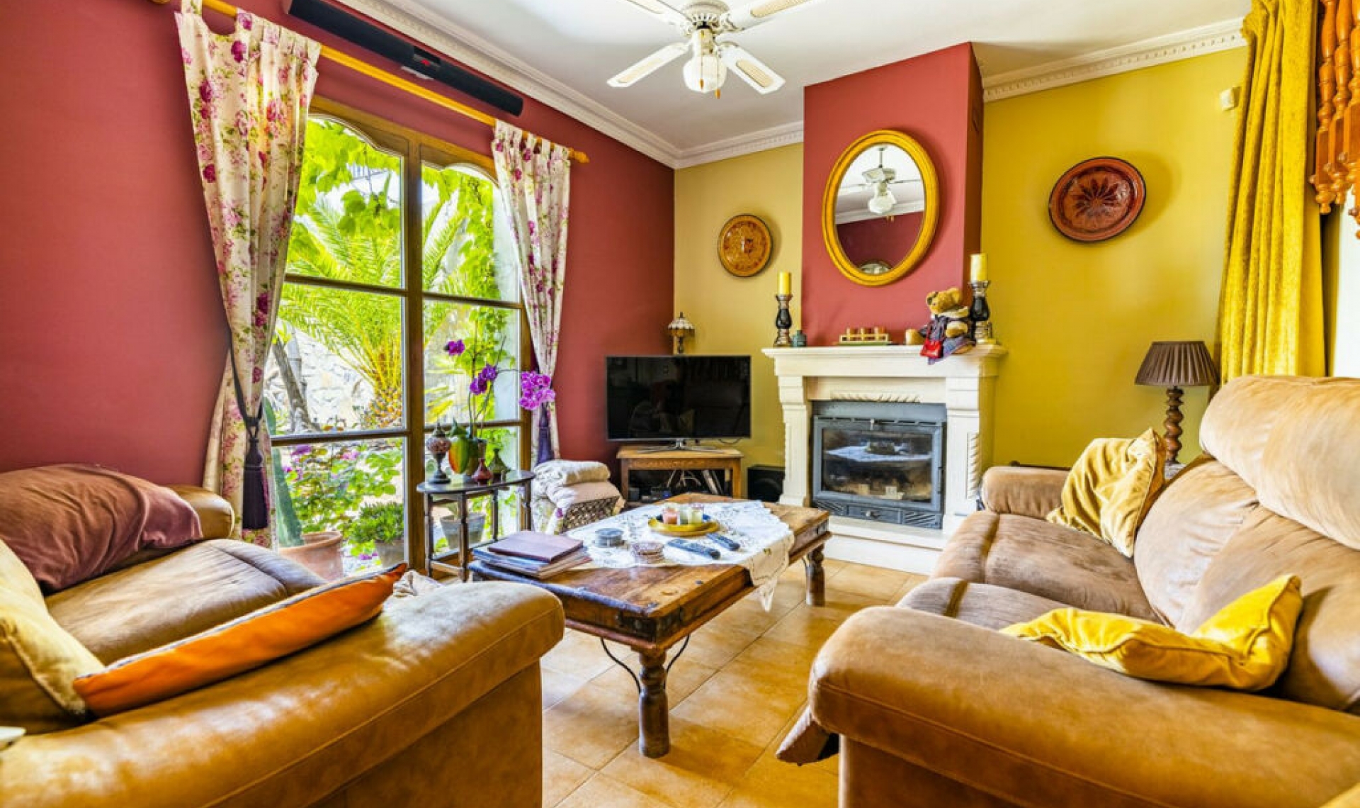 Resale - House -
Cómpeta