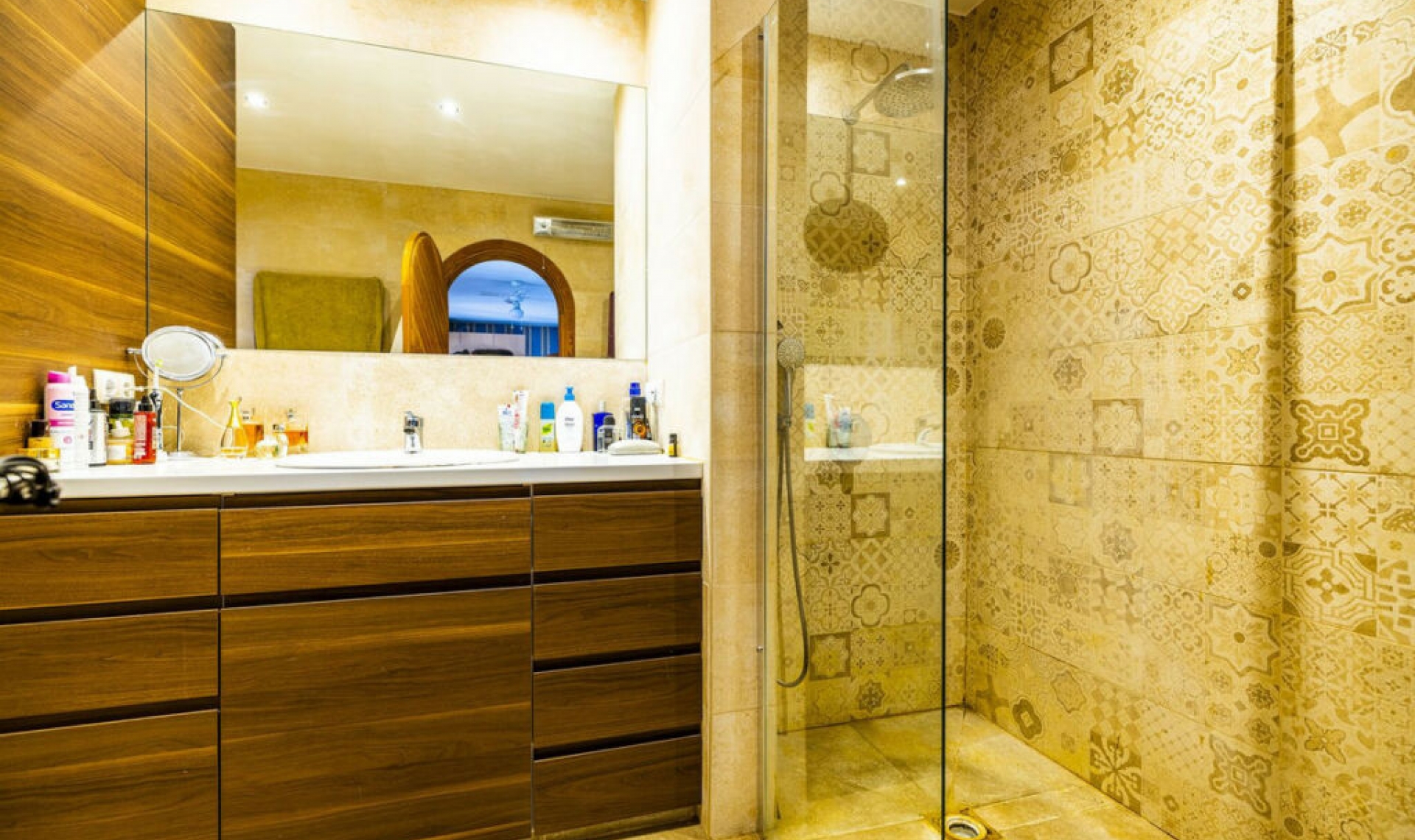 Resale - House -
Cómpeta