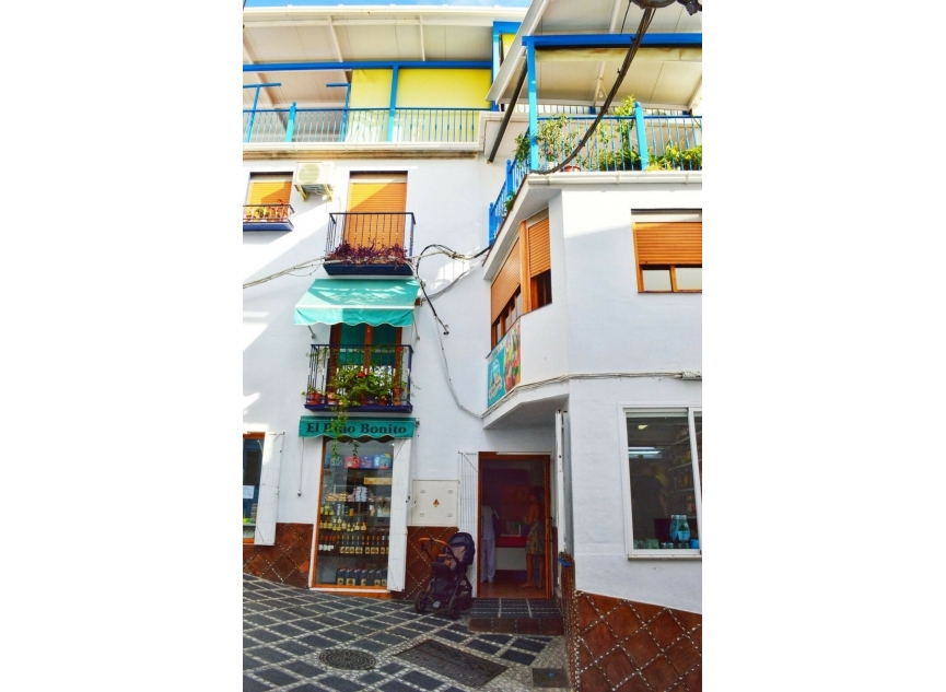 Resale - House -
Cómpeta