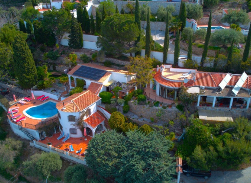 Resale - House -
Cómpeta