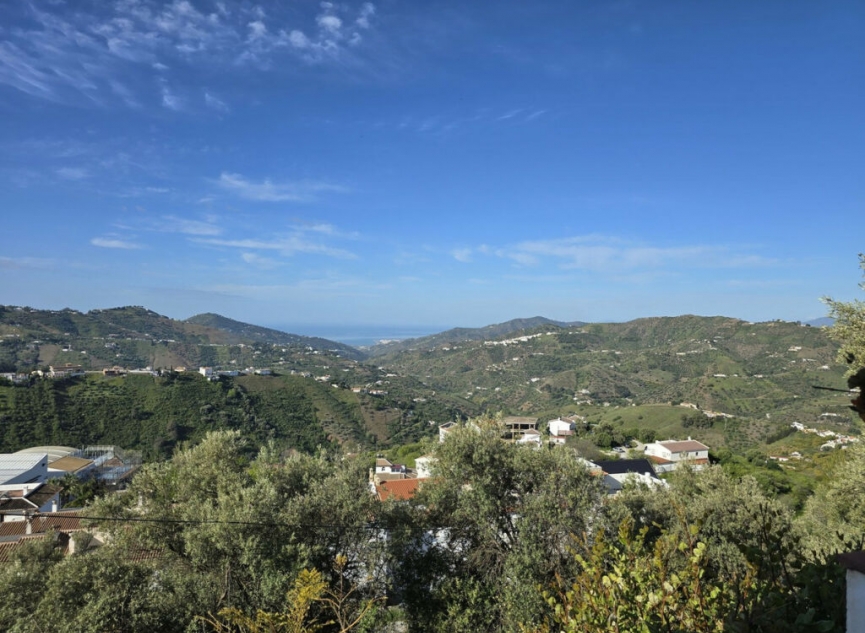 Resale - House -
Cómpeta