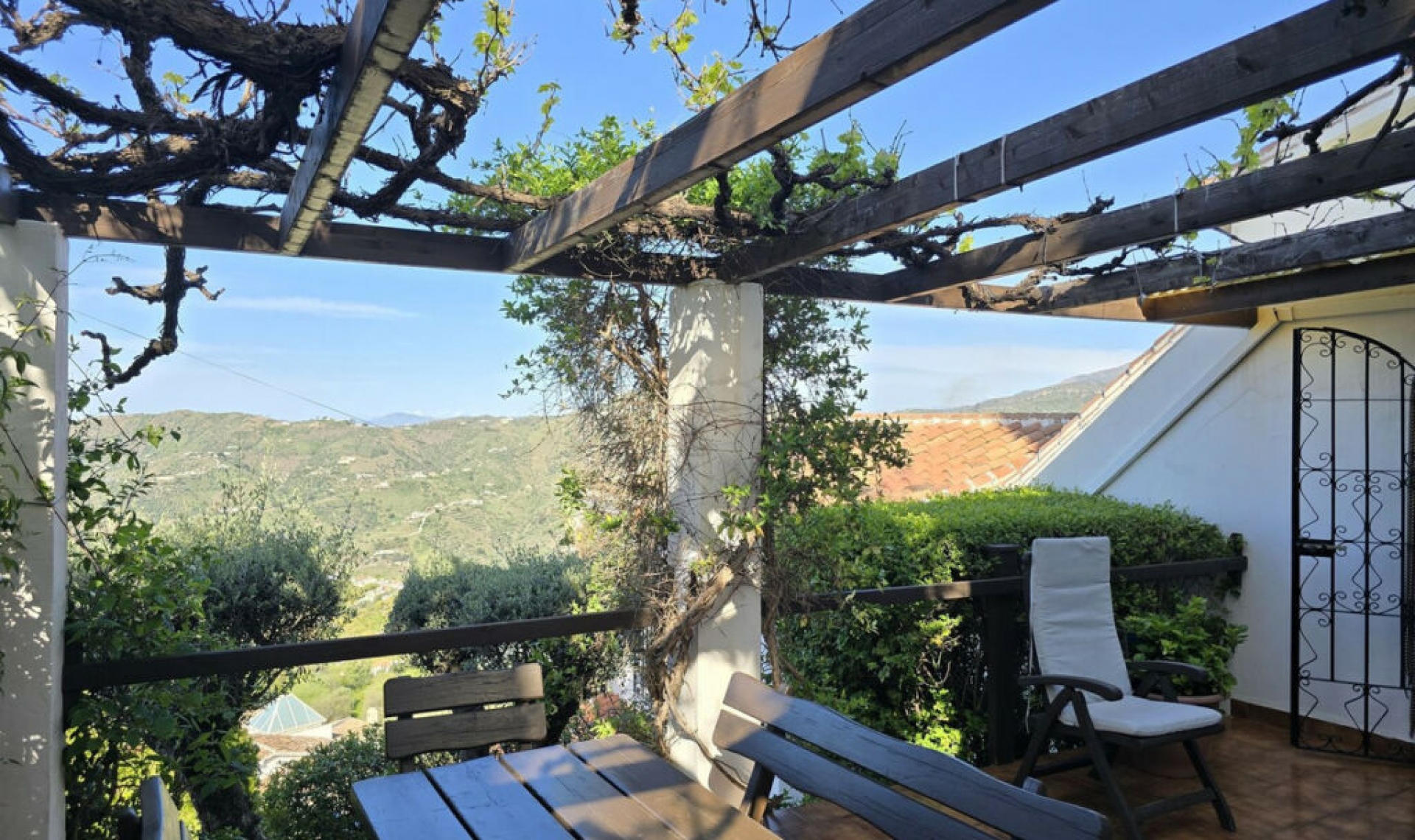 Resale - House -
Cómpeta