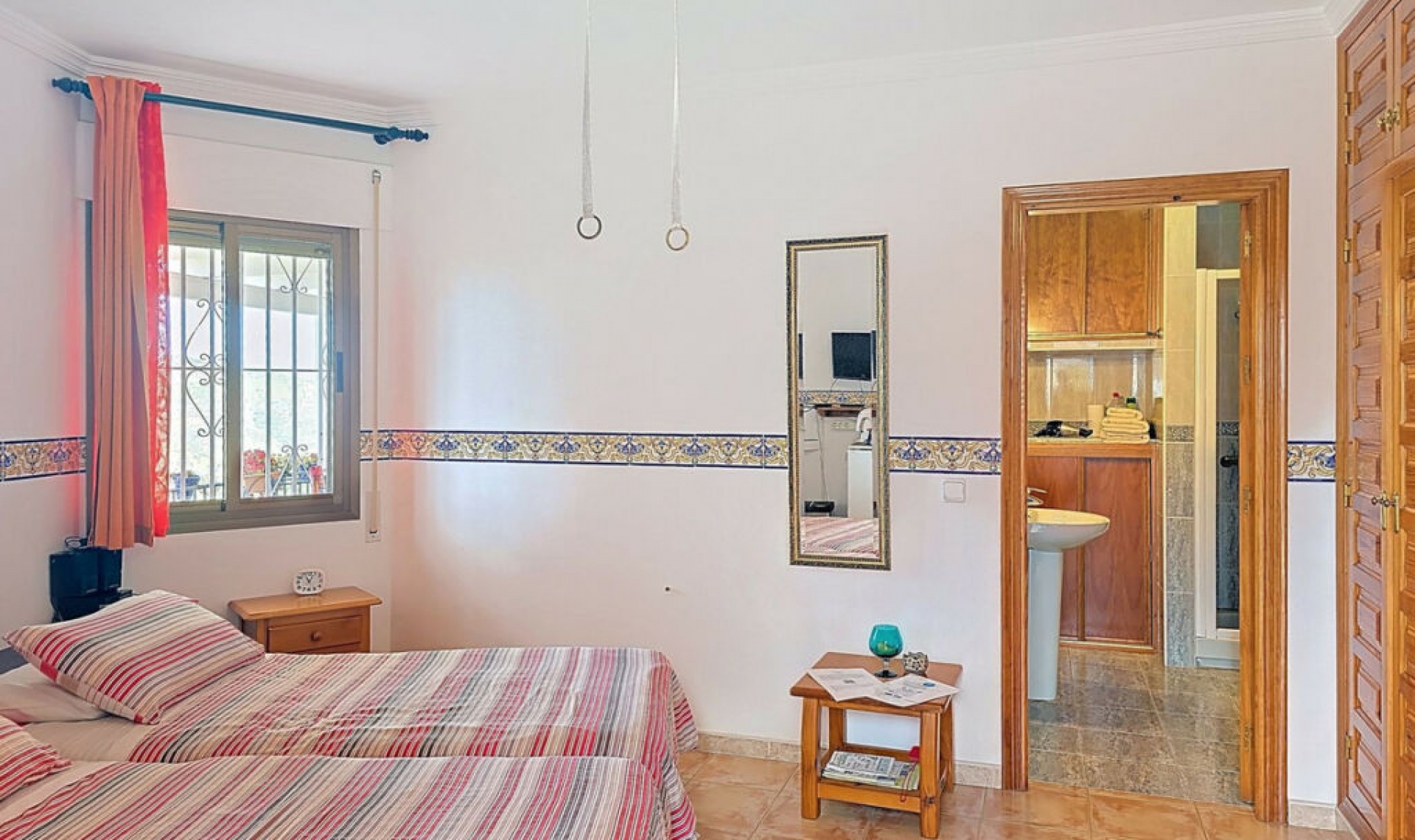 Resale - House -
Cómpeta