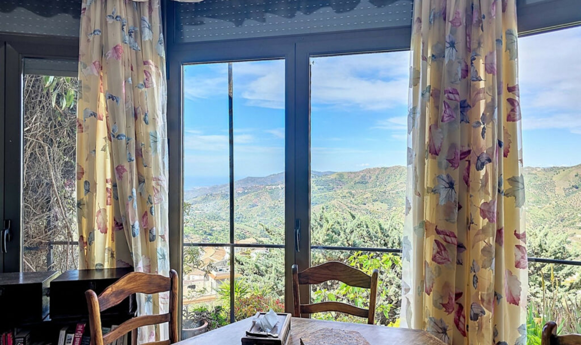 Resale - House -
Cómpeta