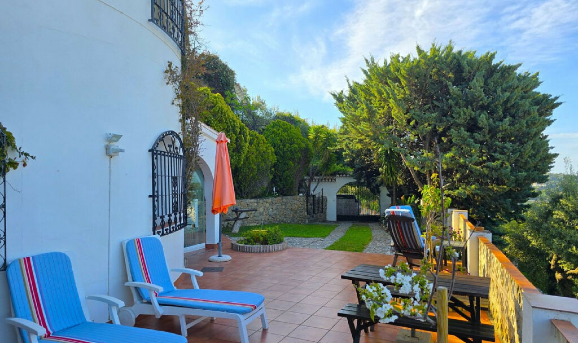 Resale - House -
Cómpeta