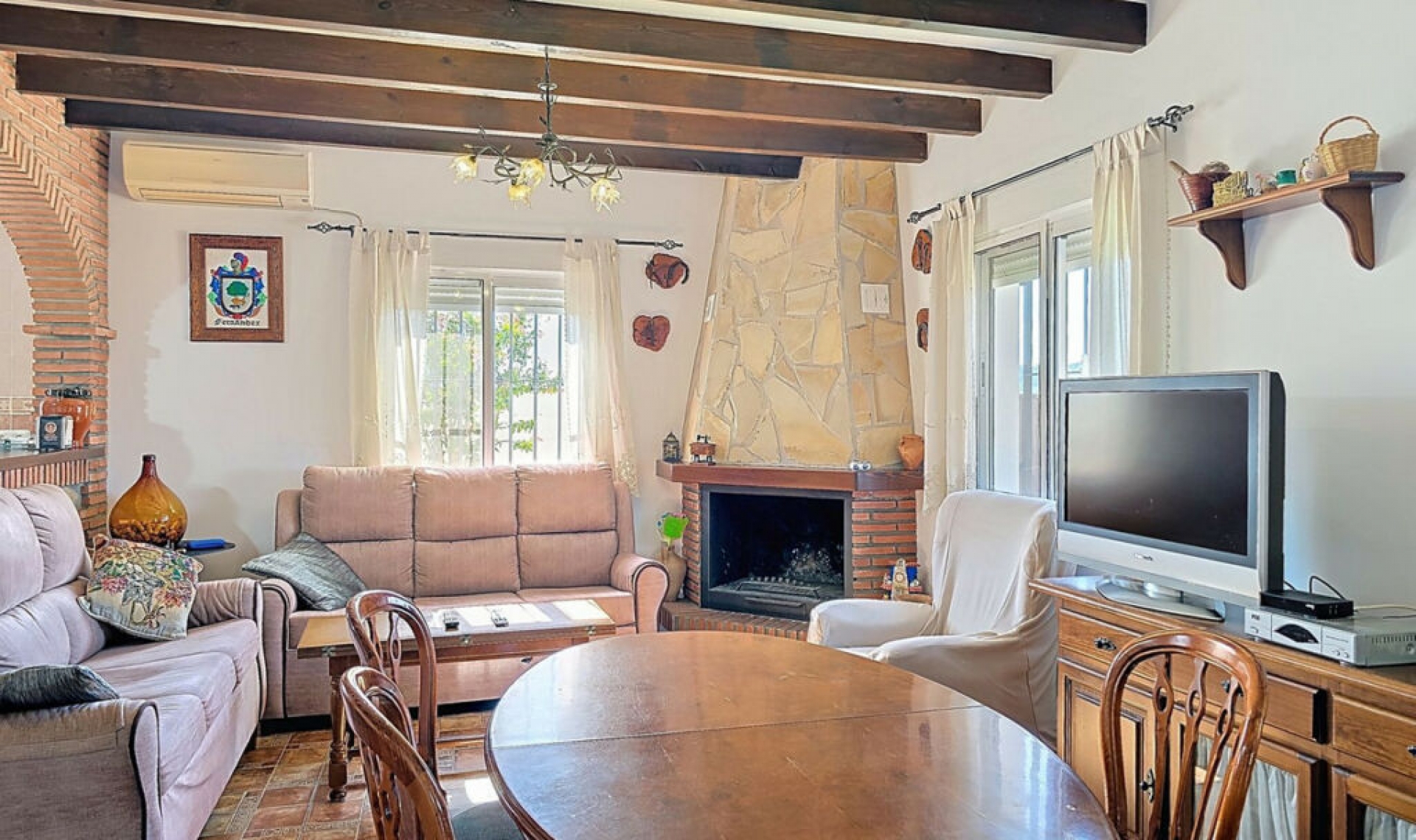 Resale - House -
Cómpeta