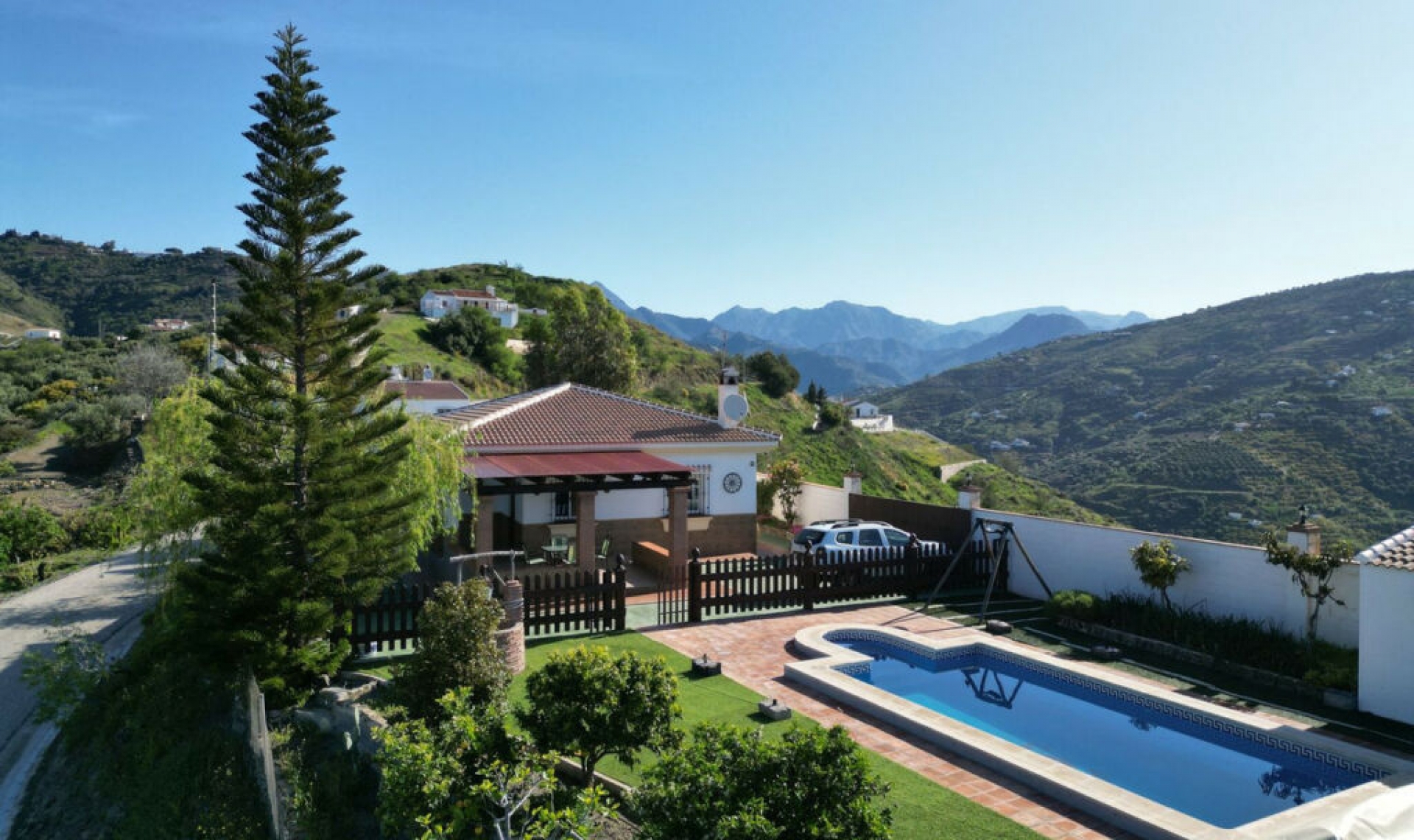 Resale - House -
Cómpeta