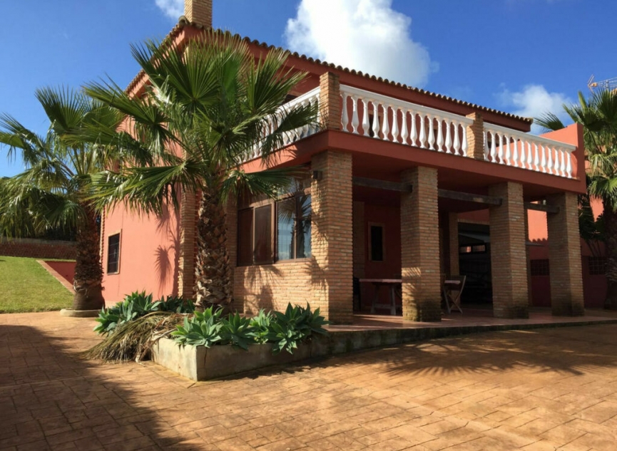 Resale - House -
Conil de la Frontera