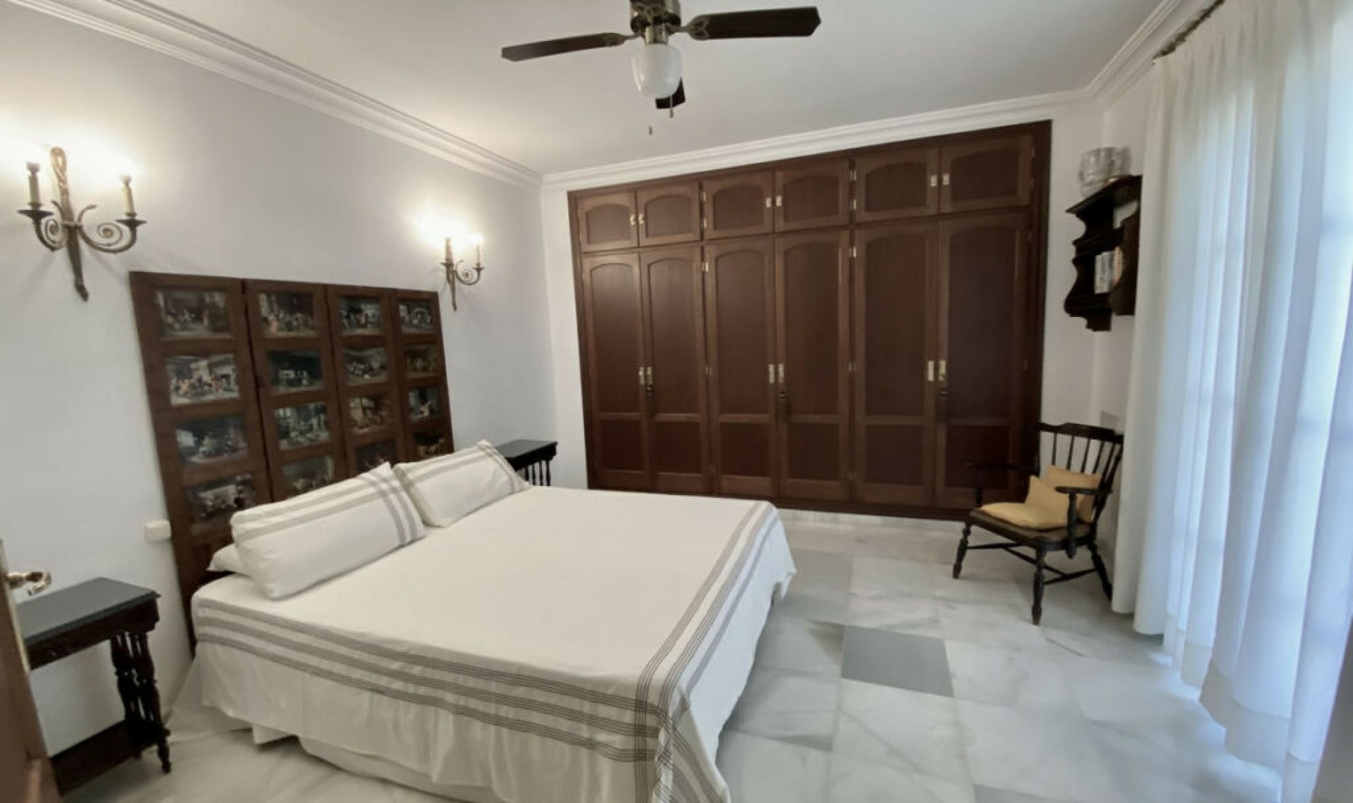Resale - House -
Cortijo Blanco