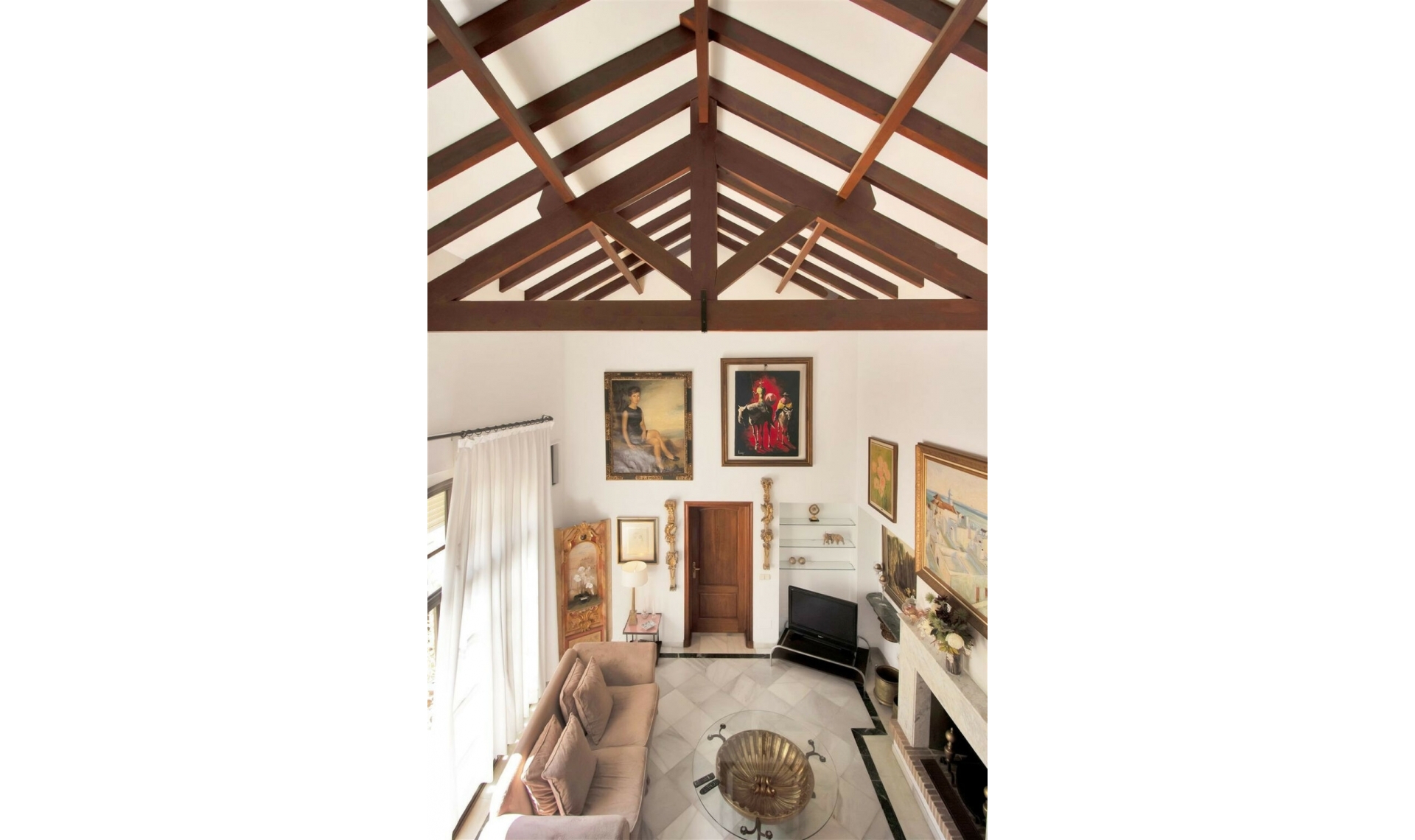 Resale - House -
Cortijo Blanco