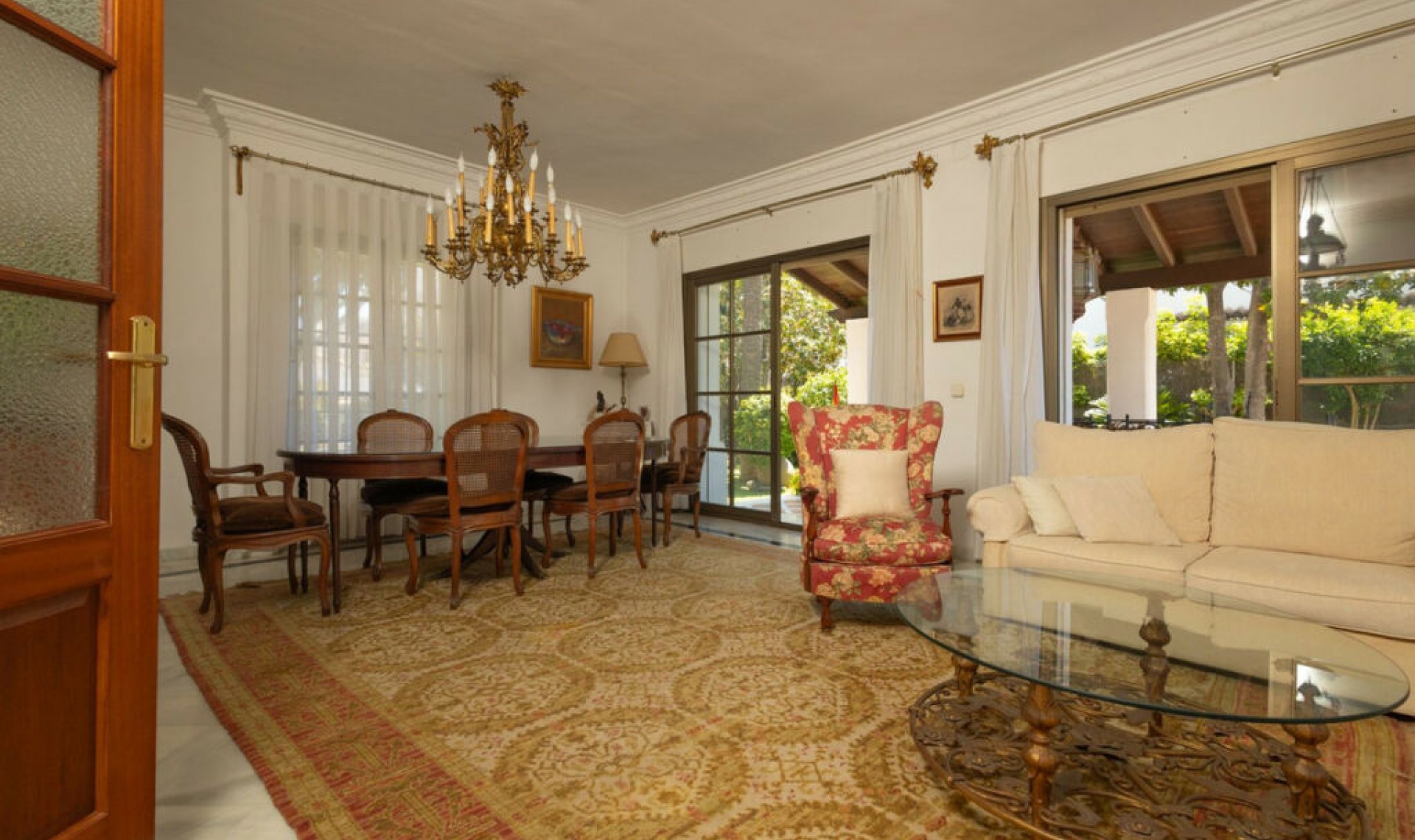 Resale - House -
Cortijo Blanco