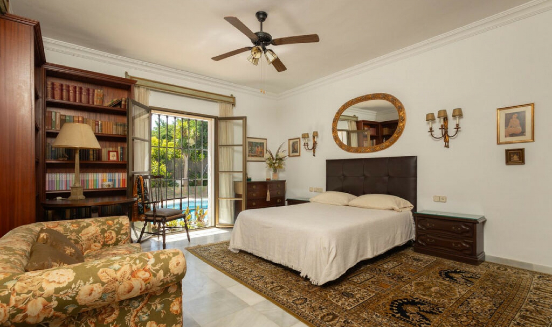 Resale - House -
Cortijo Blanco