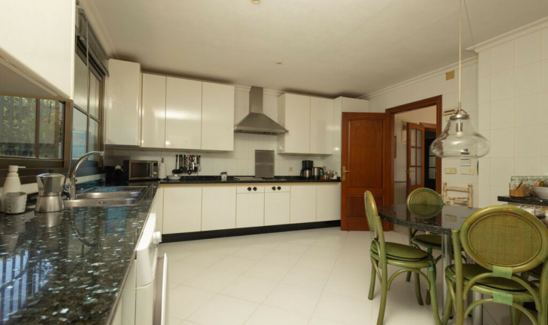 Resale - House -
Cortijo Blanco