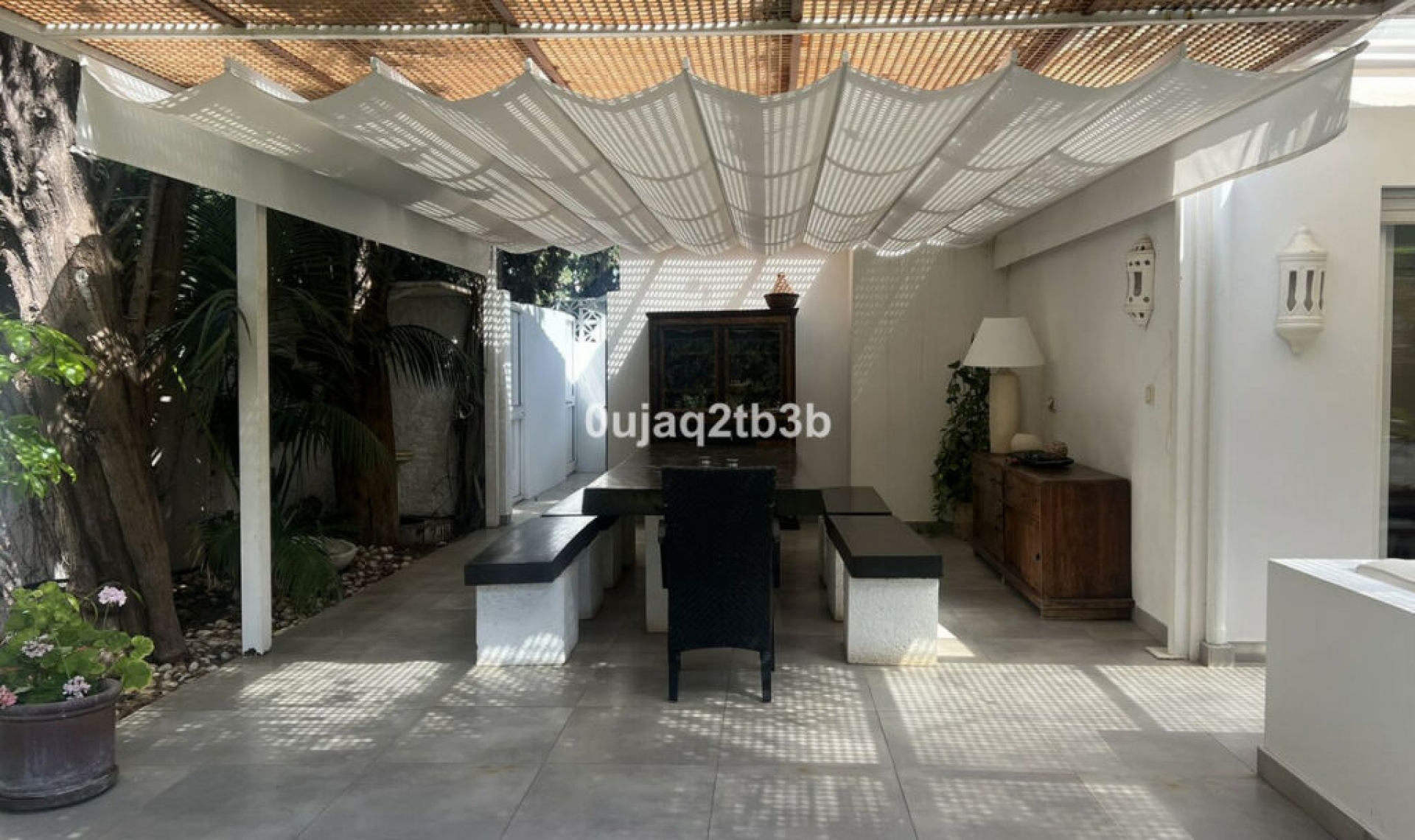 Resale - House -
Cortijo Blanco