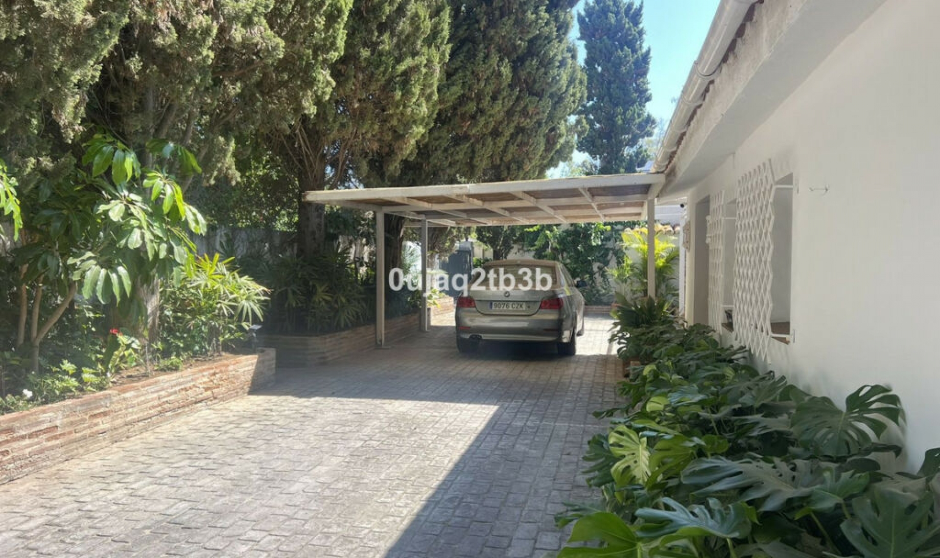 Resale - House -
Cortijo Blanco