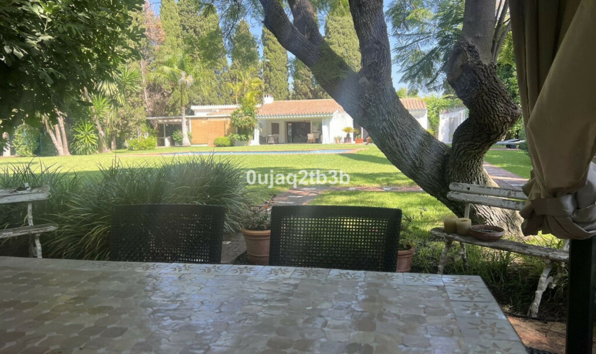 Resale - House -
Cortijo Blanco