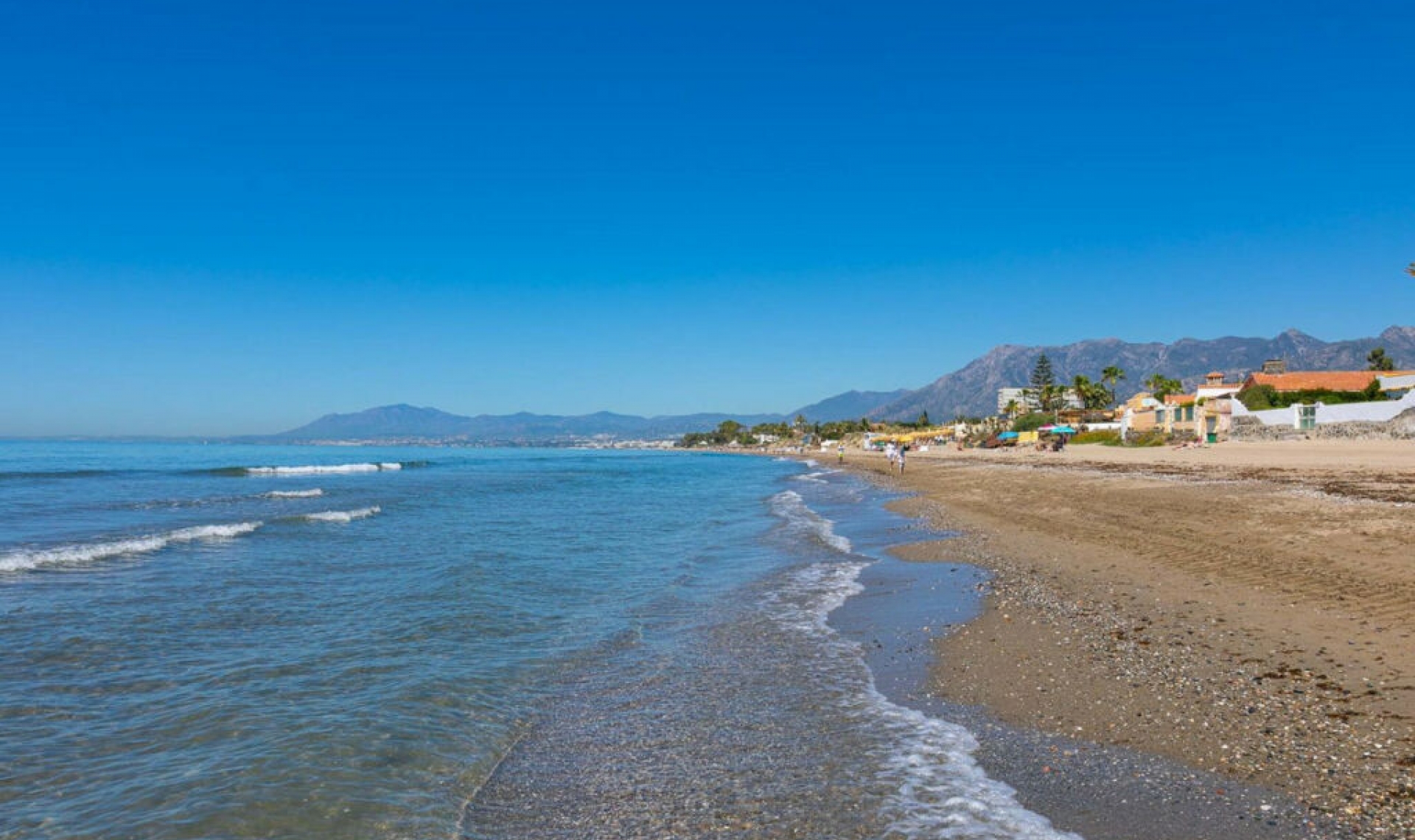 Resale - House -
Costabella