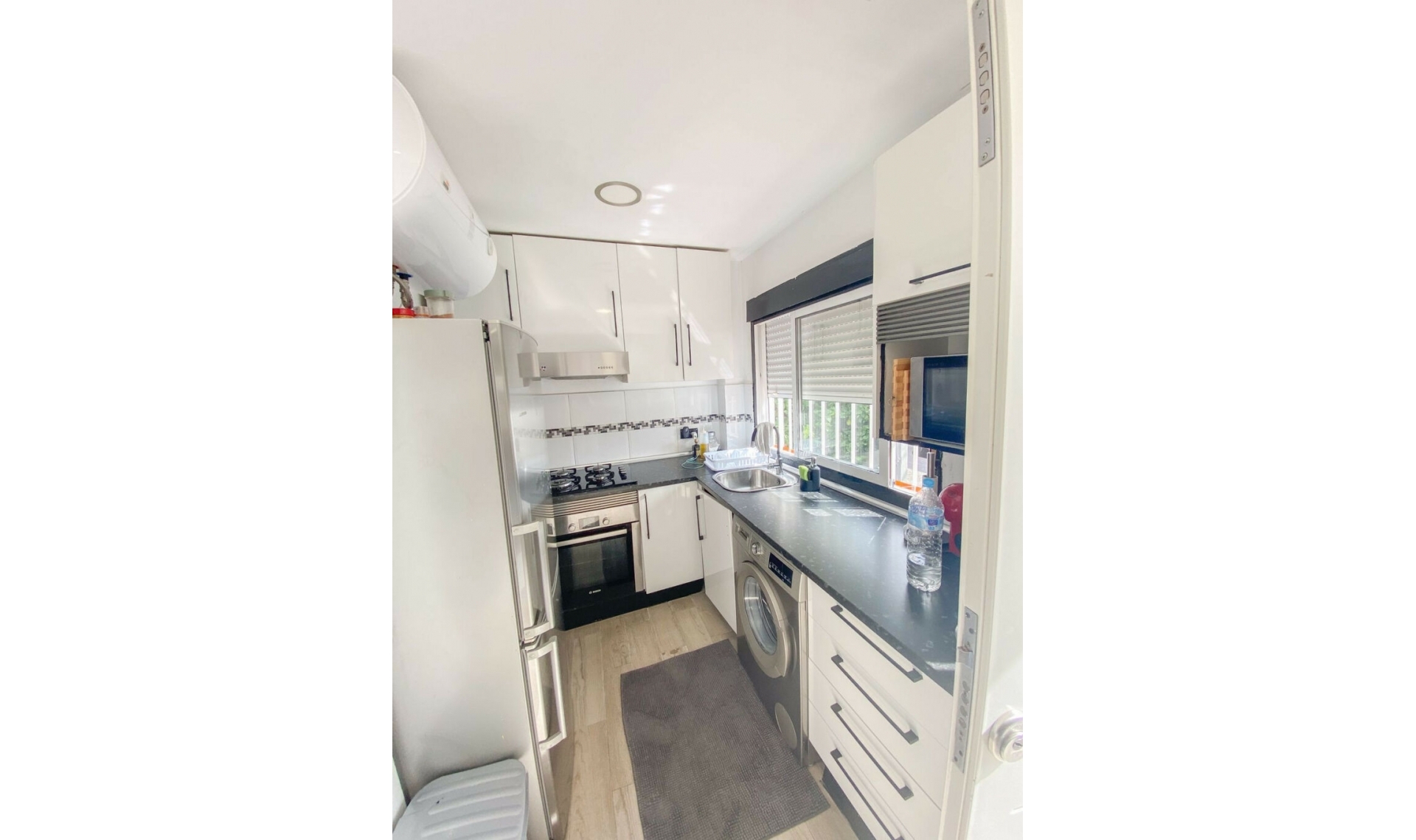 Resale - House -
Costabella