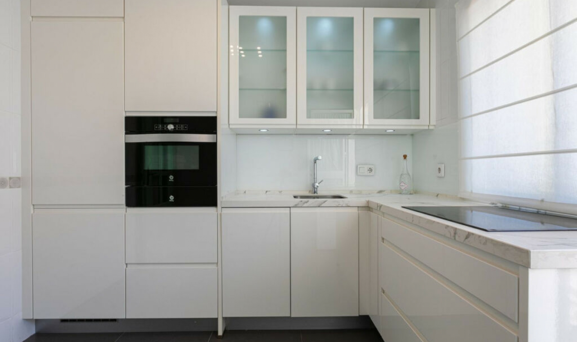 Resale - House -
Costabella