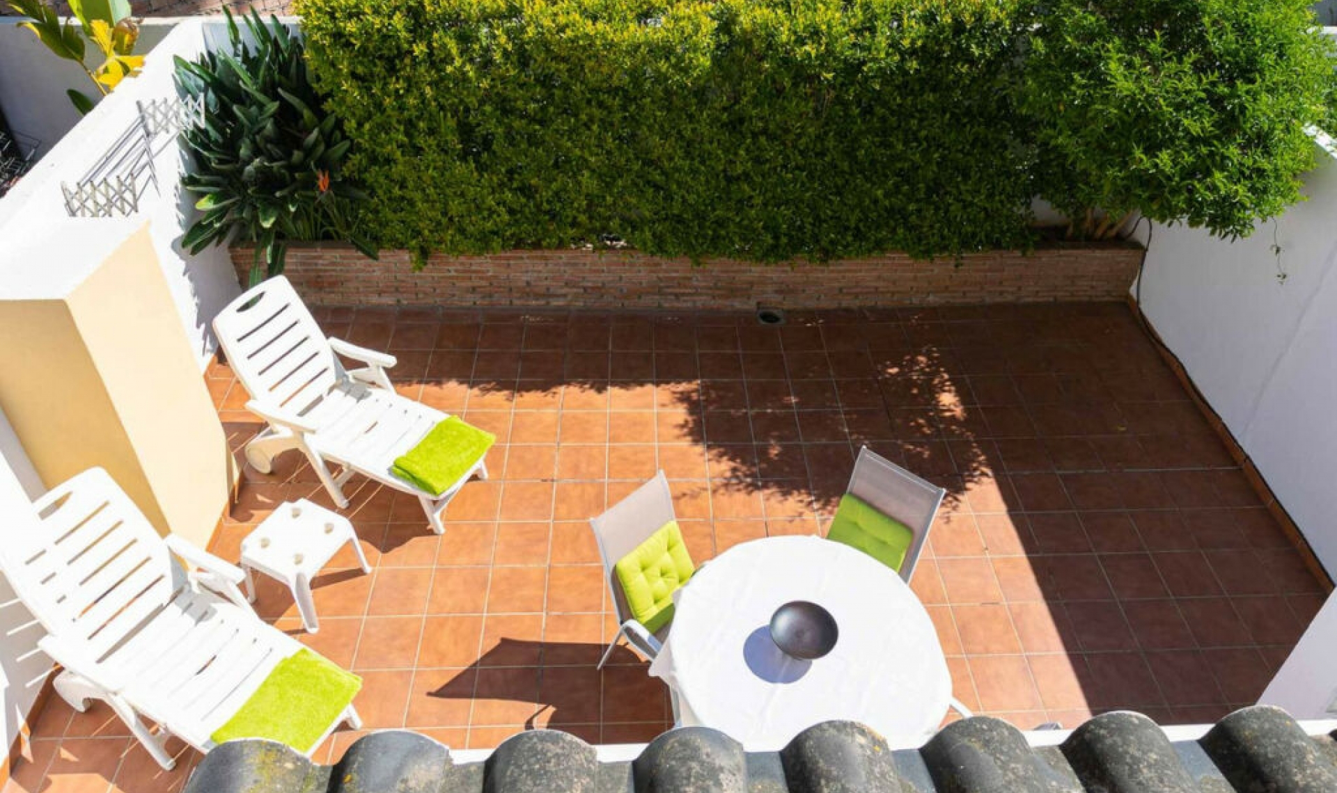 Resale - House -
Costabella