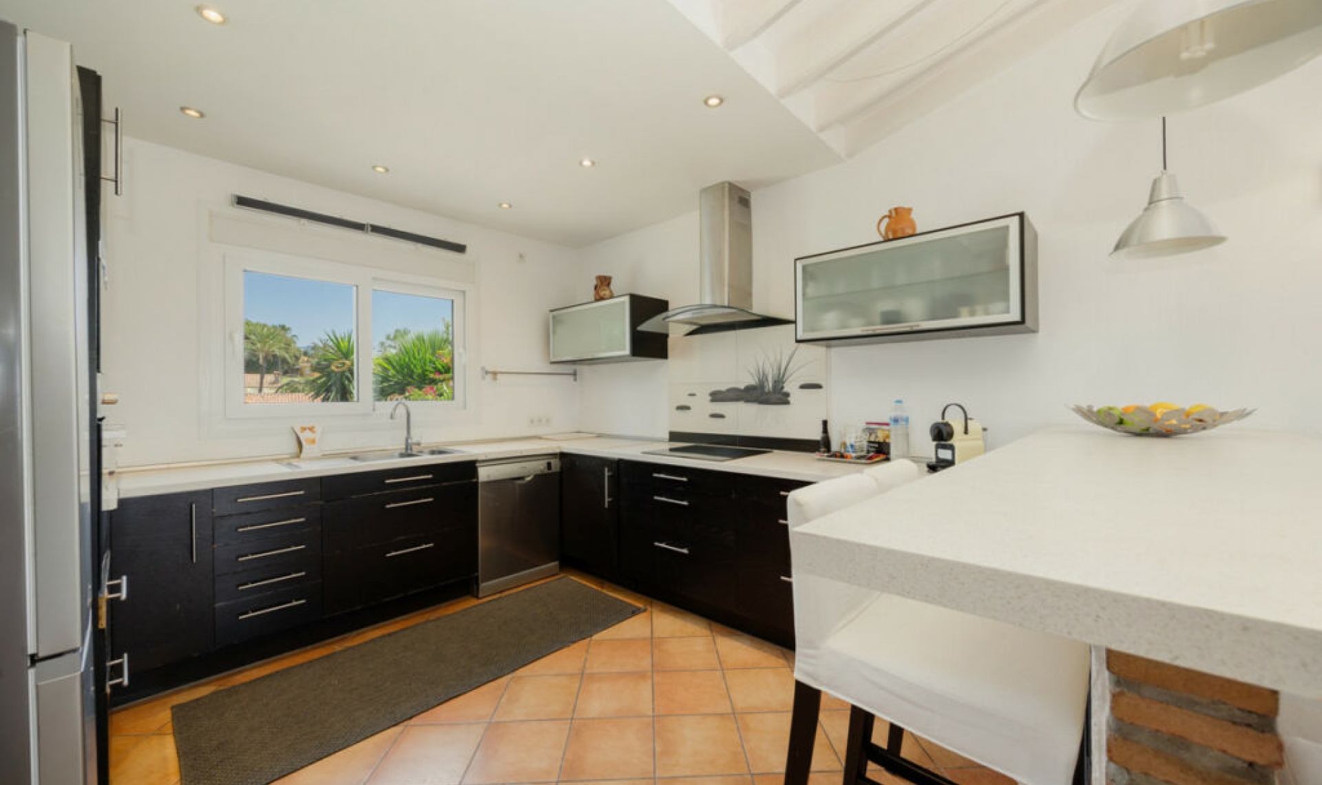 Resale - House -
Costabella