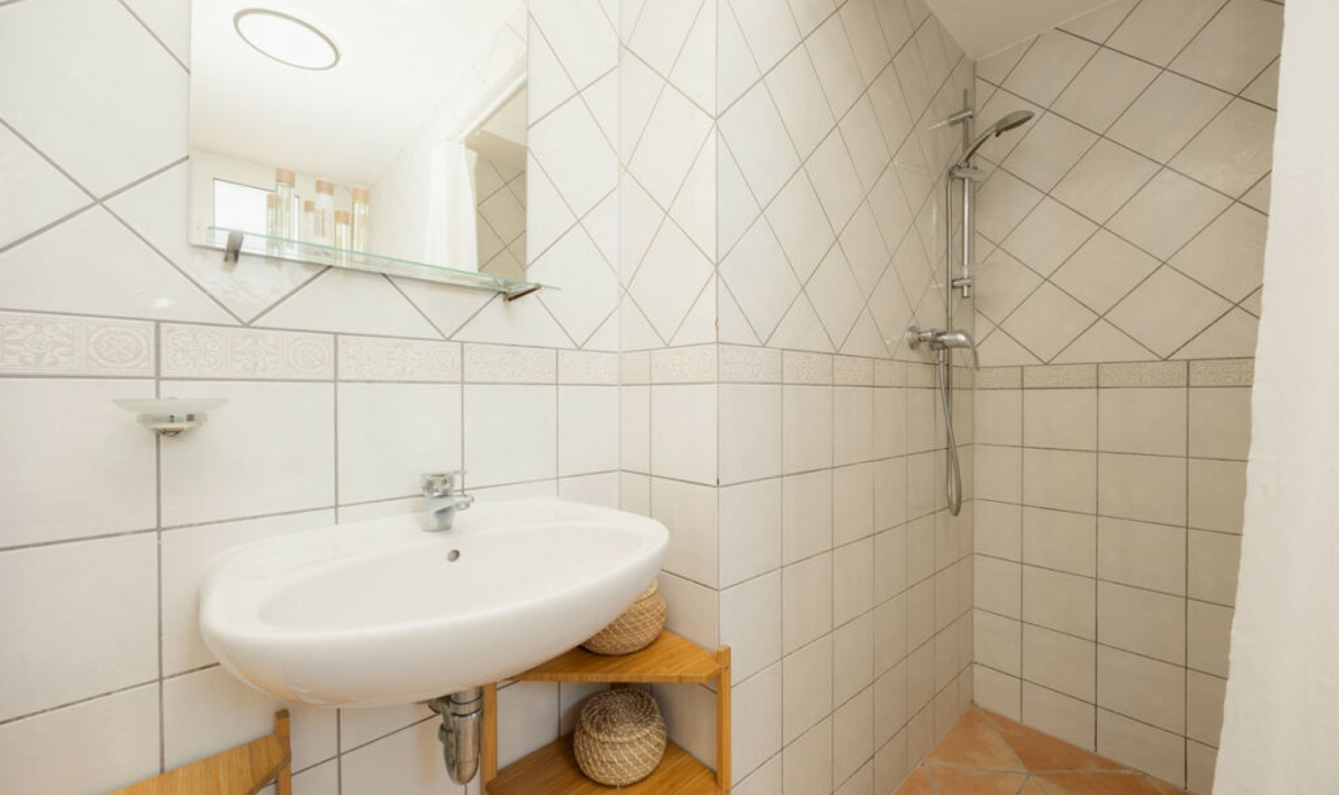 Resale - House -
Costabella