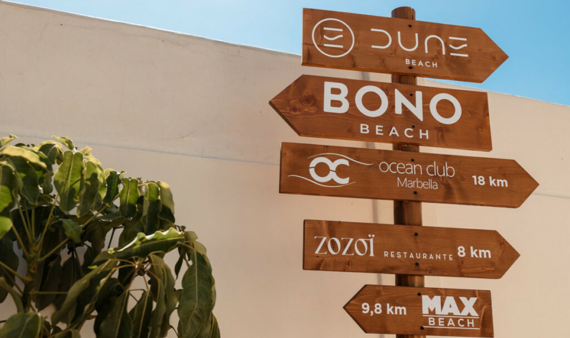 Resale - House -
Costabella